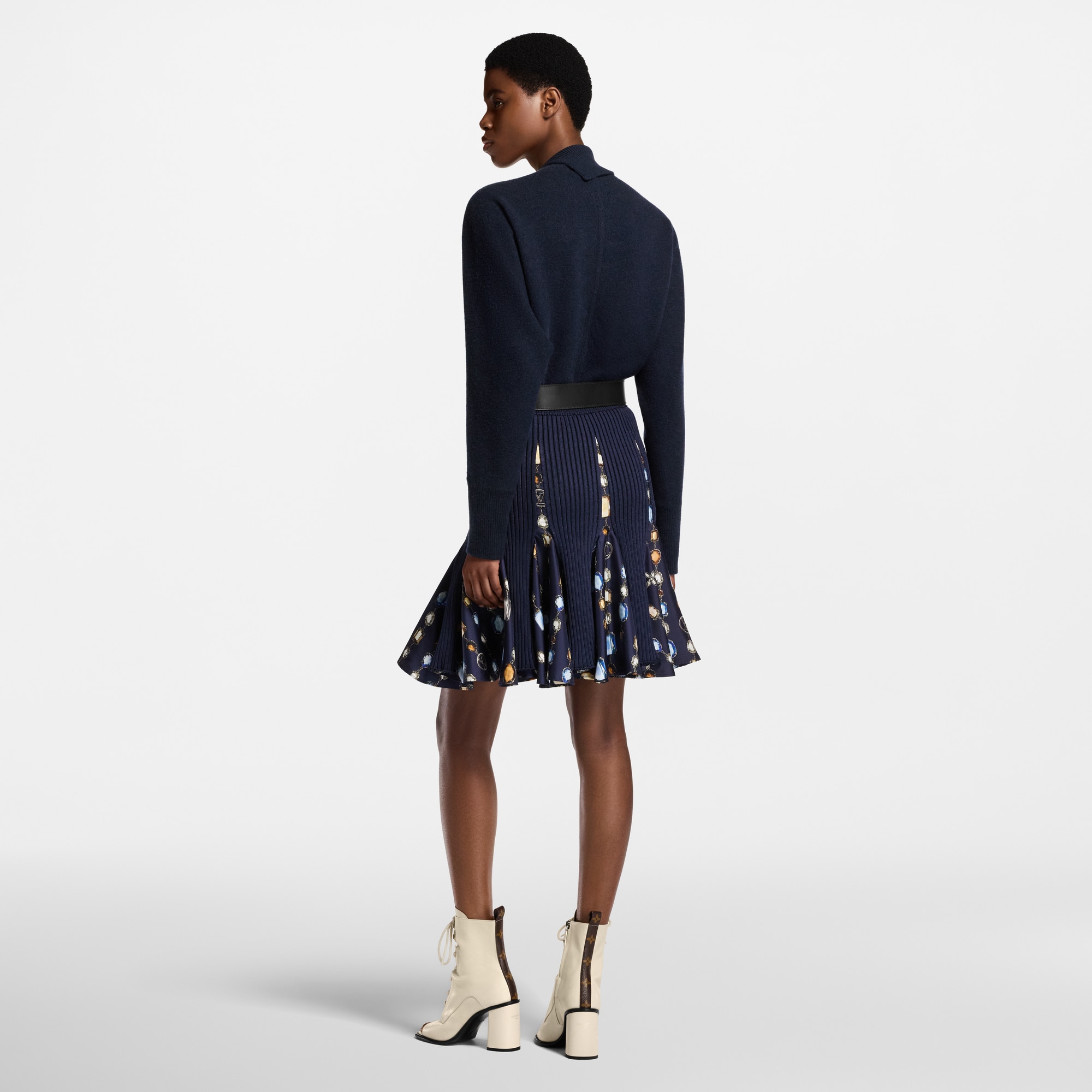 Rock aus Strick mit Einsätzen und Halsketten-Motiv  Damen Ready to Wear Röcke und Shorts | LOUIS VUITTON (Zoom)