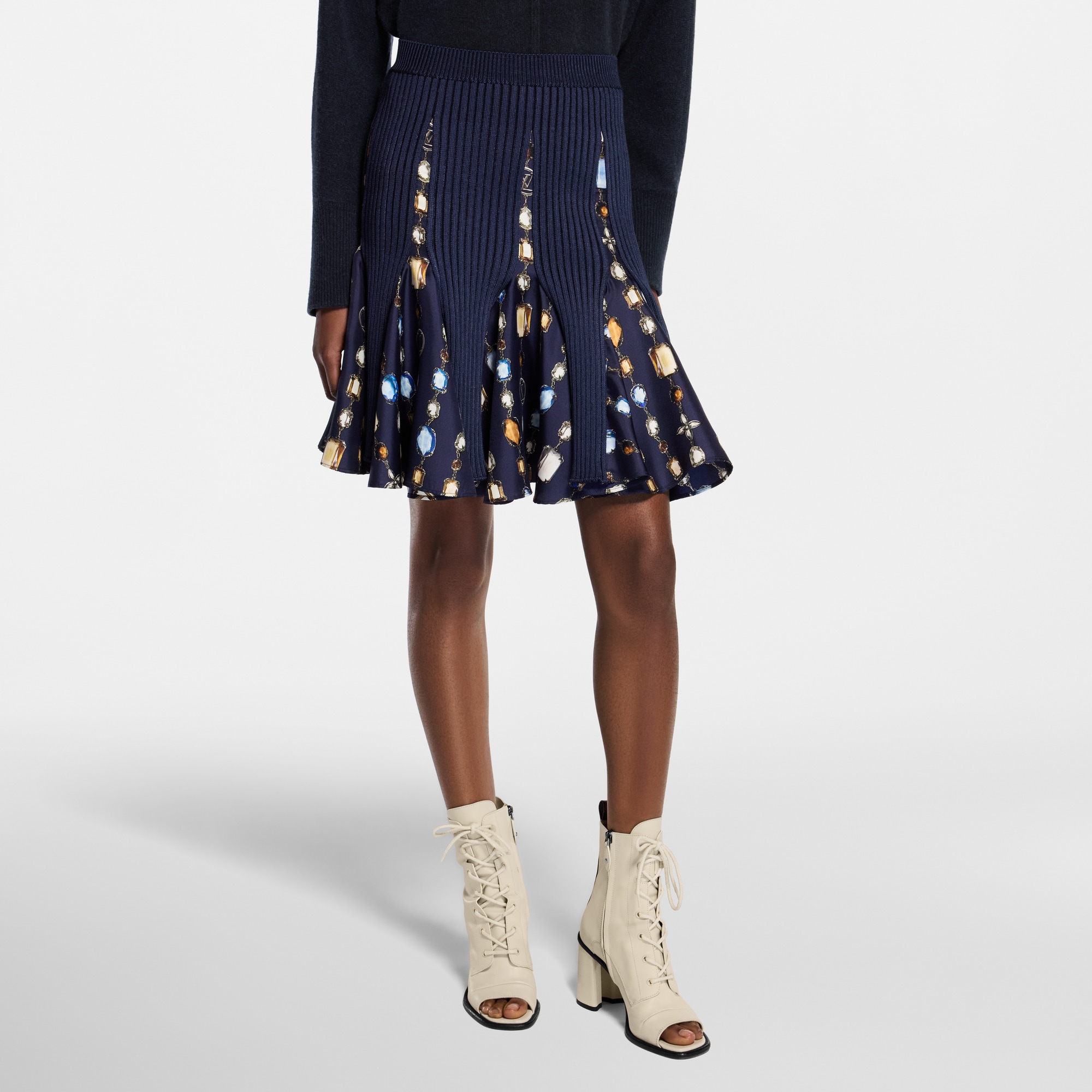 Rock aus Strick mit Einsätzen und Halsketten-Motiv  Damen Ready to Wear Röcke und Shorts | LOUIS VUITTON (Zoom)