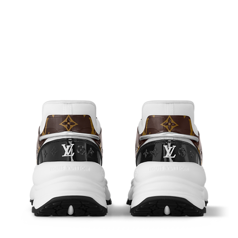 Run 55 Sneaker } | LOUIS VUITTON (Zoom)