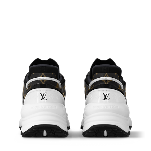 Run 55 Sneaker } | LOUIS VUITTON (Zoom)
