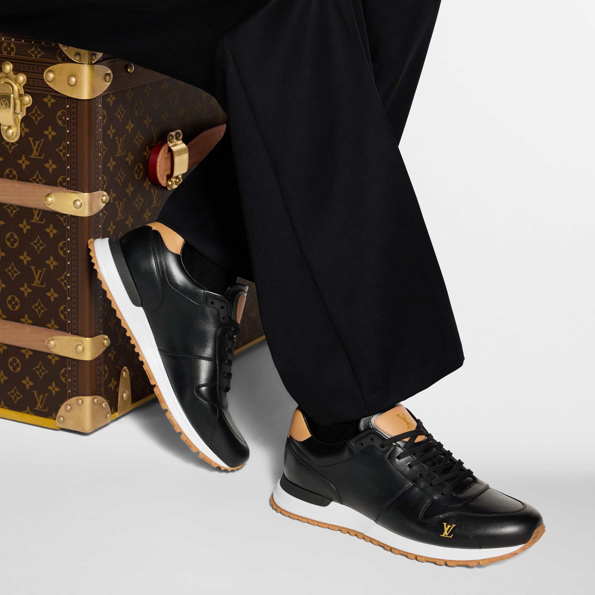 Run Away Sneaker  Herren Schuhe Sneakers | LOUIS VUITTON (Zoom)