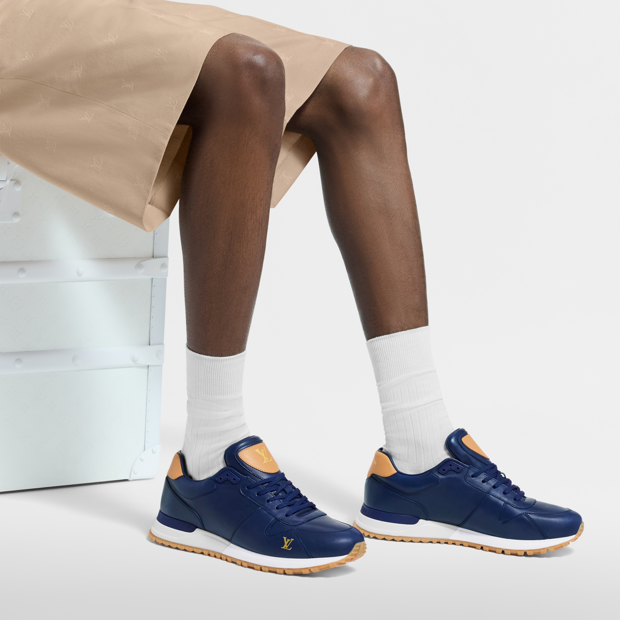 Run Away Sneaker  Herren Schuhe Sneakers | LOUIS VUITTON (Zoom)