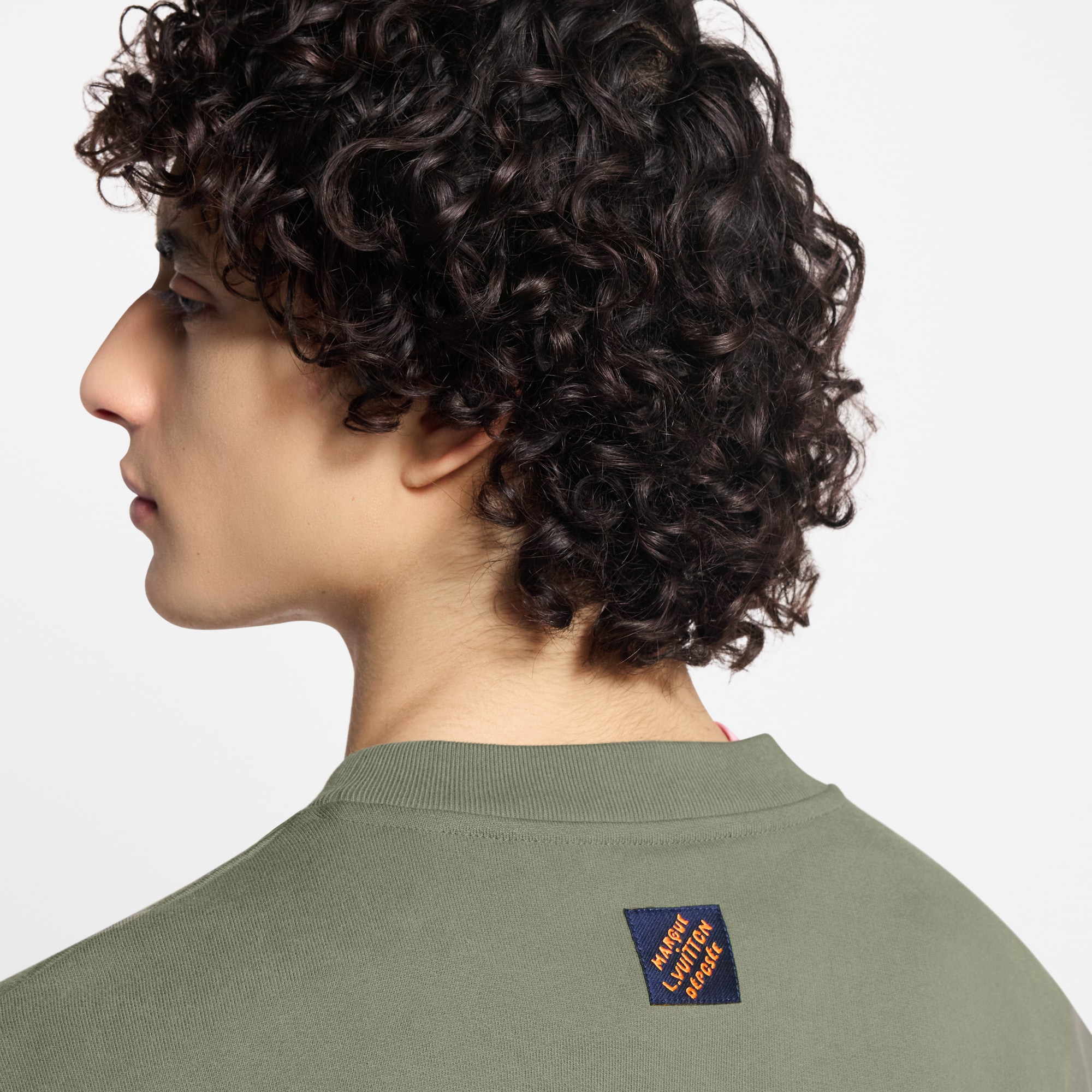 Rundhalspullover mit gestickter Signatur  Damen Ready to Wear Strick | LOUIS VUITTON (Zoom)