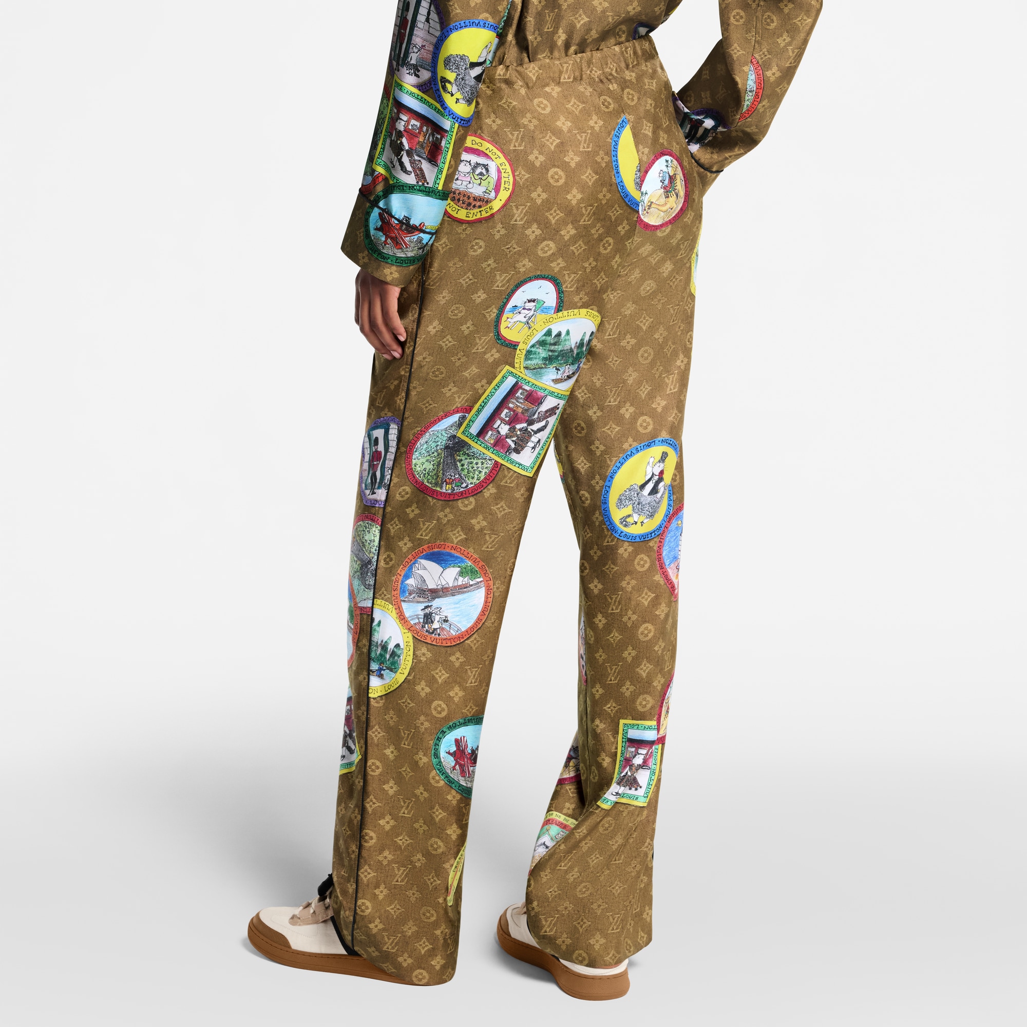Schlafanzughose mit Katzen-Design auf Reise-Patches sowie Monogram-Motiv  Damen Ready to Wear Hosen | LOUIS VUITTON (Zoom)