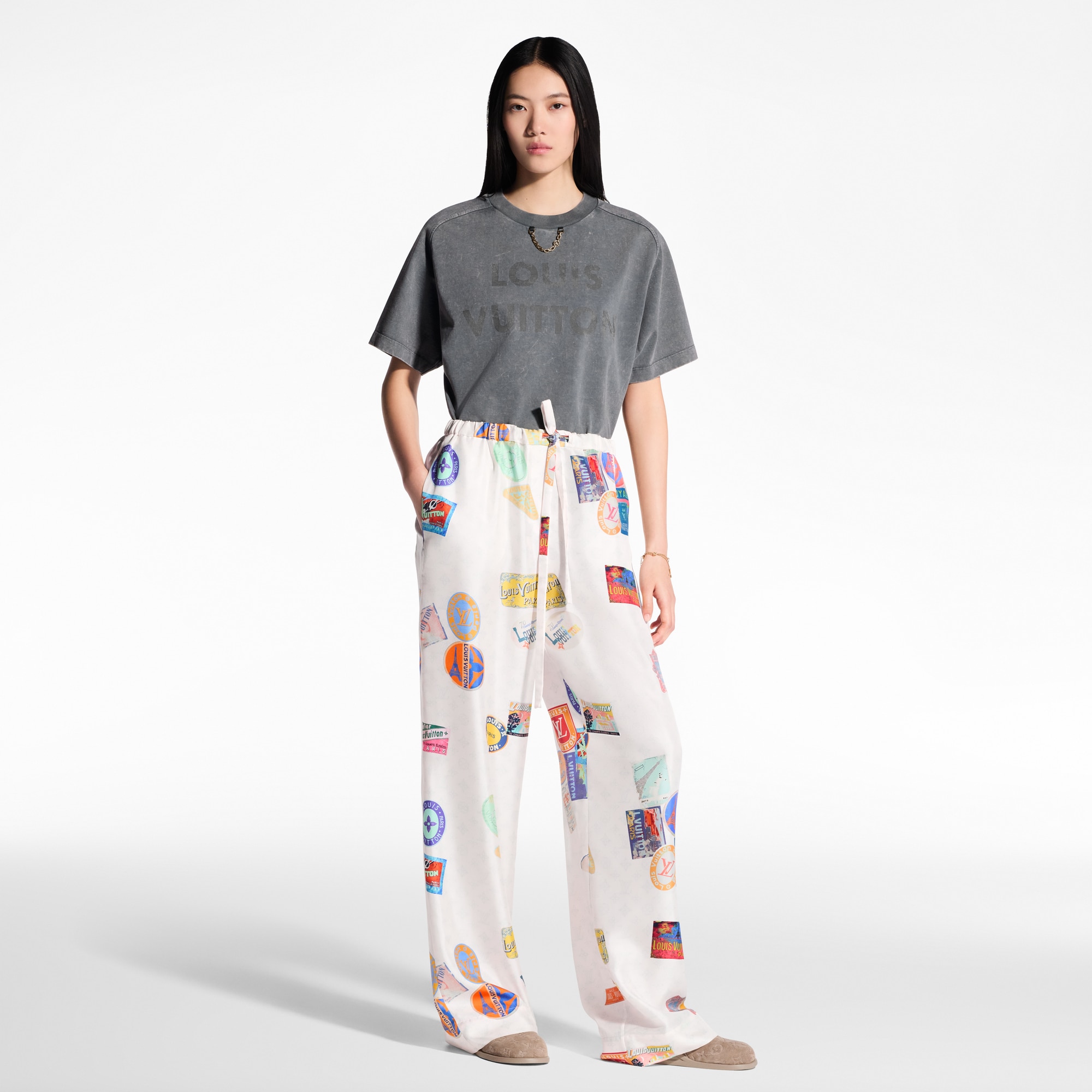 Schlafanzughose mit Patches und Mahina-Motiv  Damen Ready to Wear Hosen | LOUIS VUITTON (Zoom)