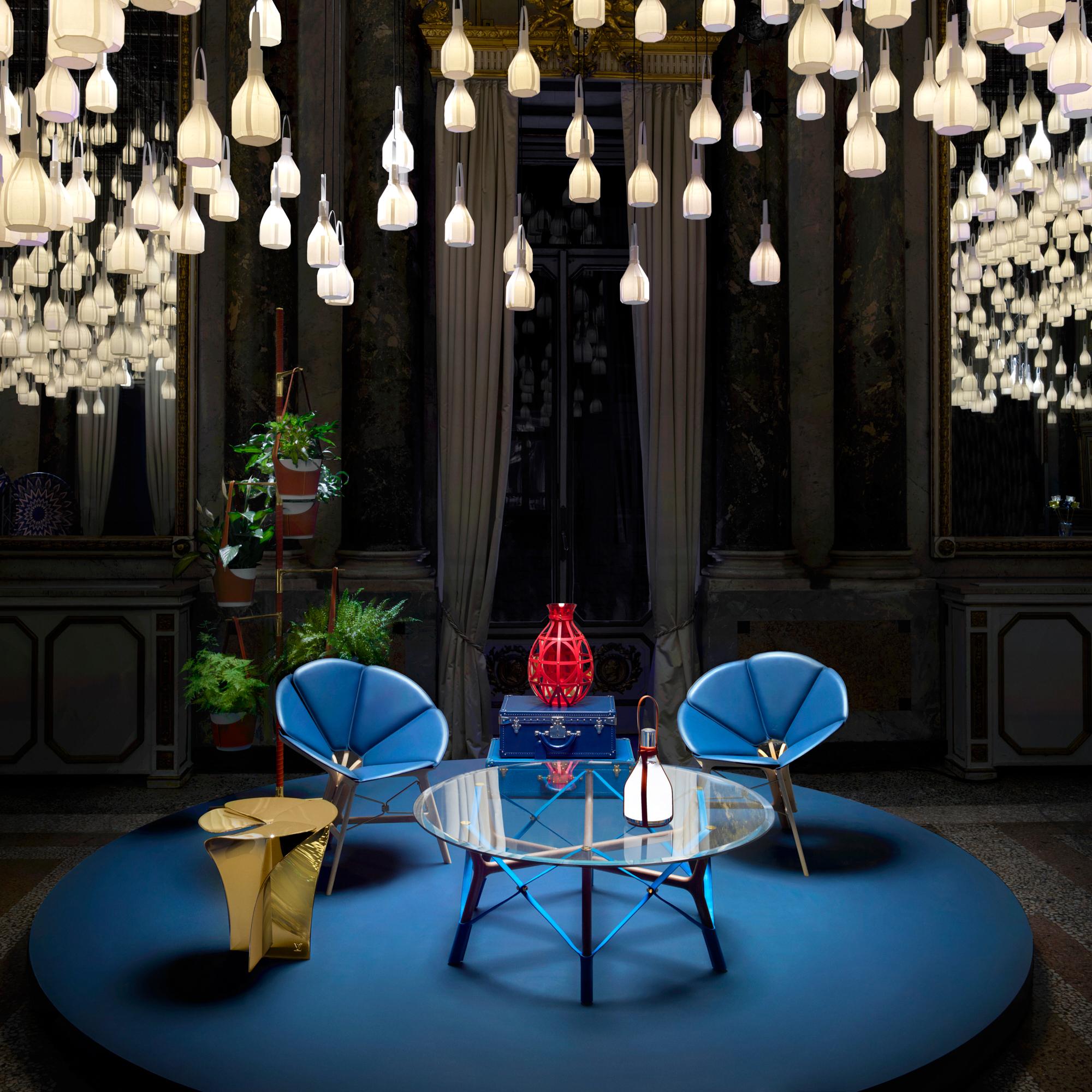 Serpentine PM Kaffeetisch von Atelier Oï  Trunks, Reisen und Wohnen Wohnen und Art of Dining Designmöbel | LOUIS VUITTON (Zoom)
