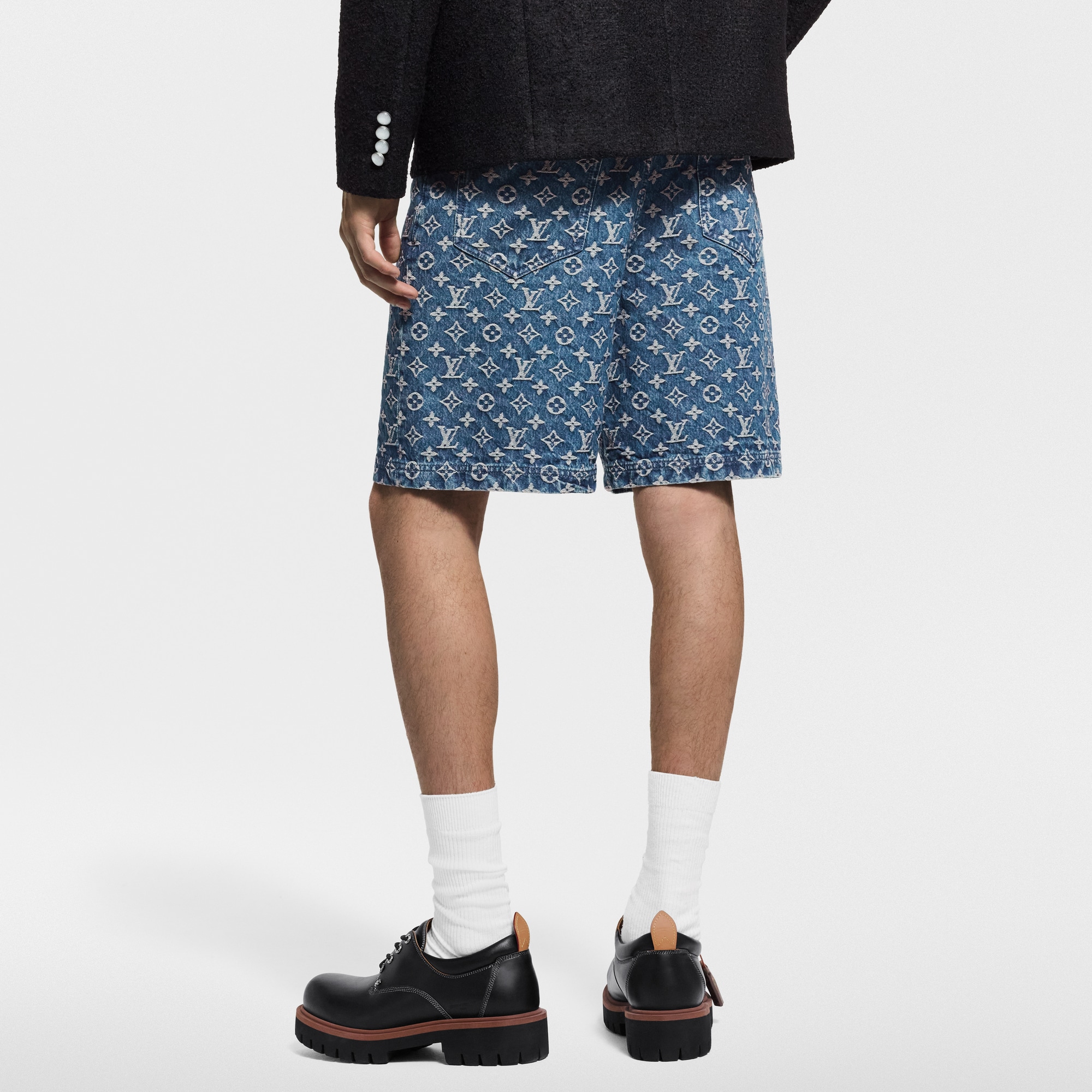 Shorts aus Denim mit Monogram-Motiv  Herren Ready to Wear Denim | LOUIS VUITTON (Zoom)