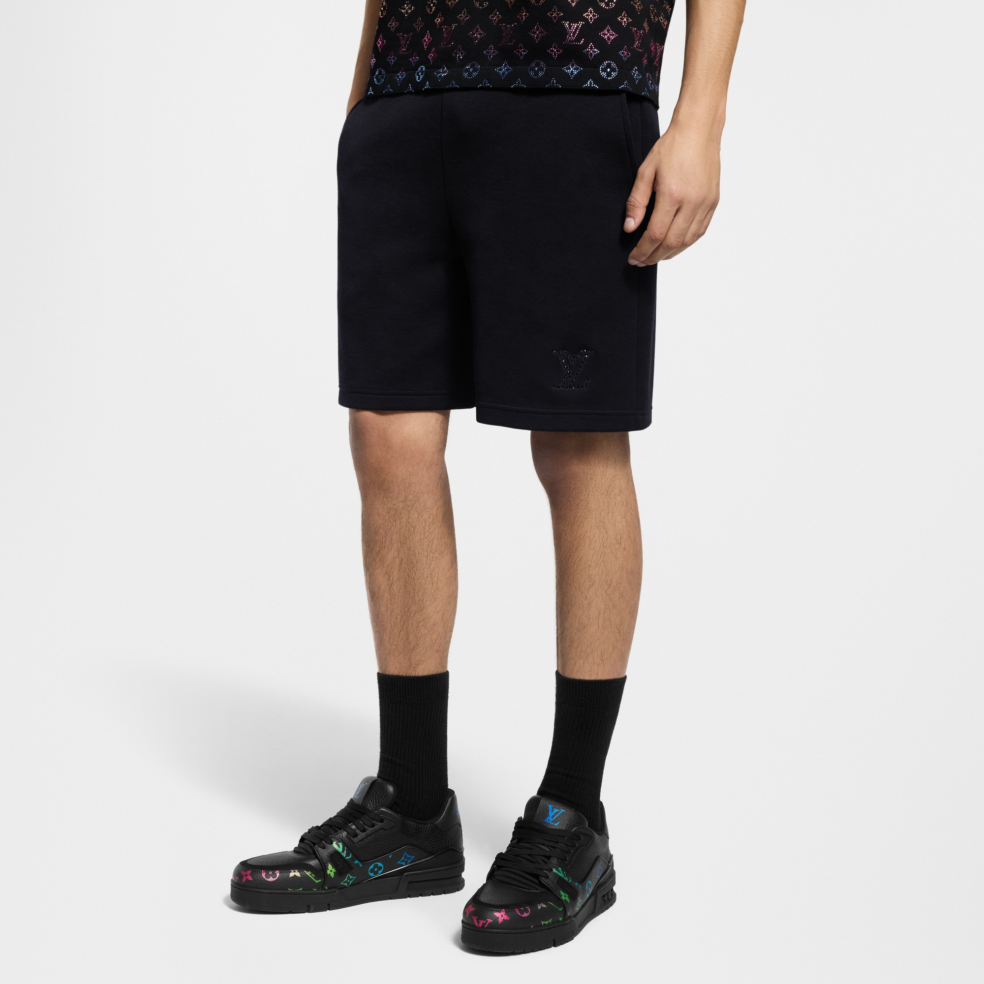 Shorts aus Jersey mit Verzierungen und LV Signatur  Herren Ready to Wear Vollständige Ready to Wear | LOUIS VUITTON (Zoom)