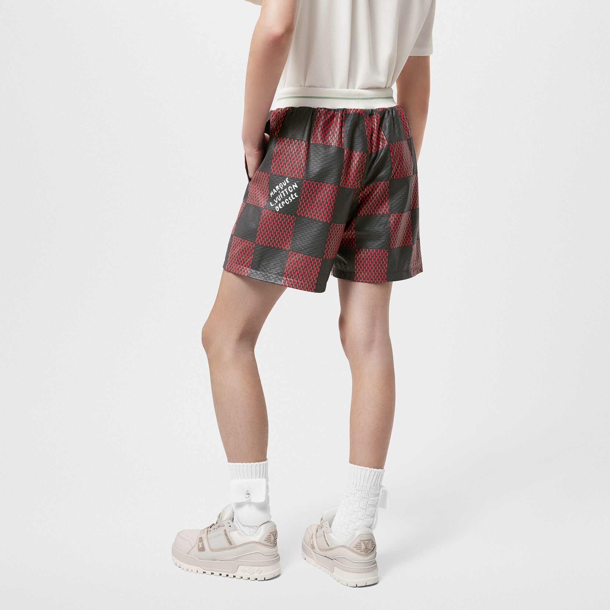 Shorts aus Leder im Rugby-Stil mit Damier-Motiv  Herren Ready to Wear Vollständige Ready to Wear | LOUIS VUITTON (Zoom)