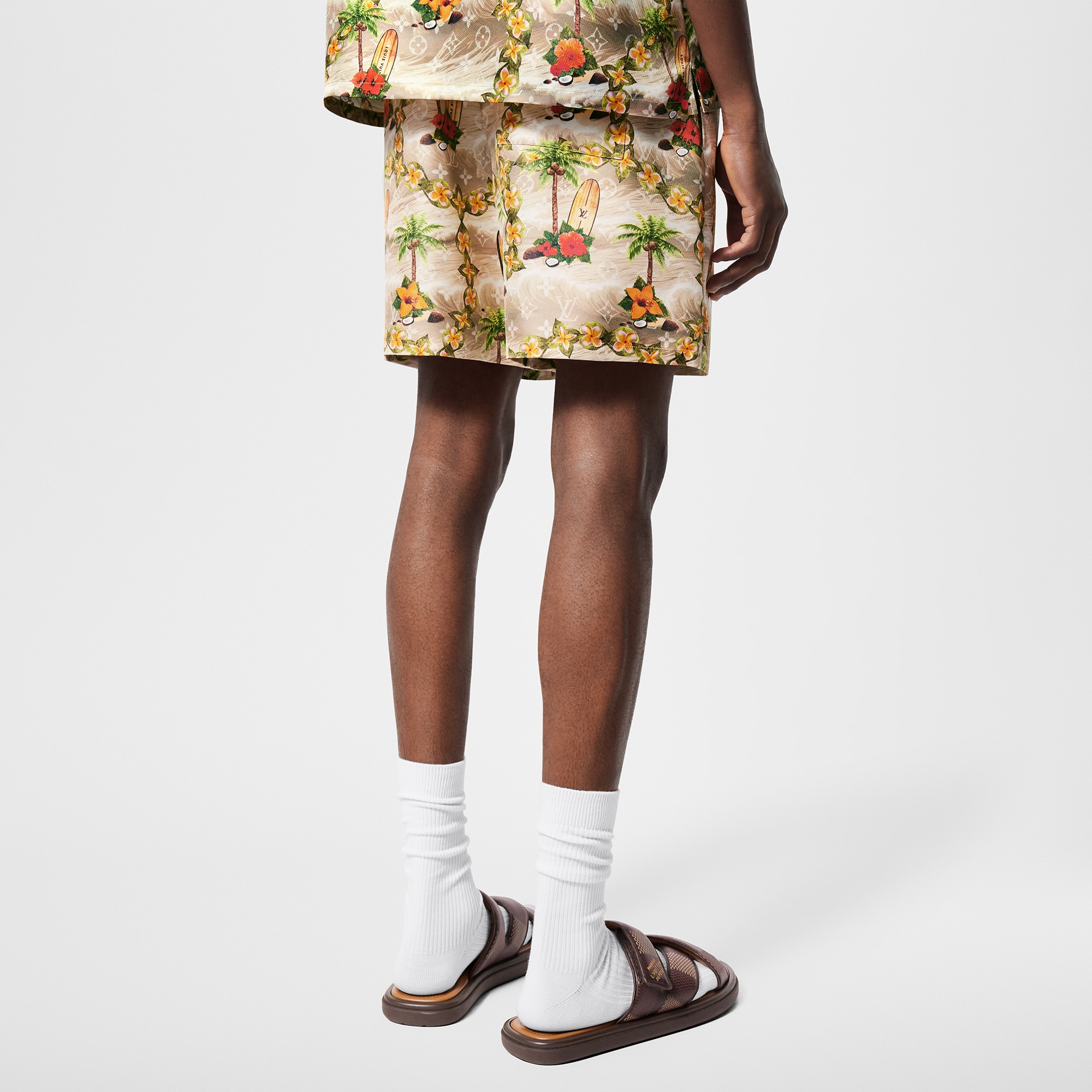 Shorts aus Seide mit Monogram-Motiv und Zugband  Herren Ready to Wear Hosen | LOUIS VUITTON (Zoom)