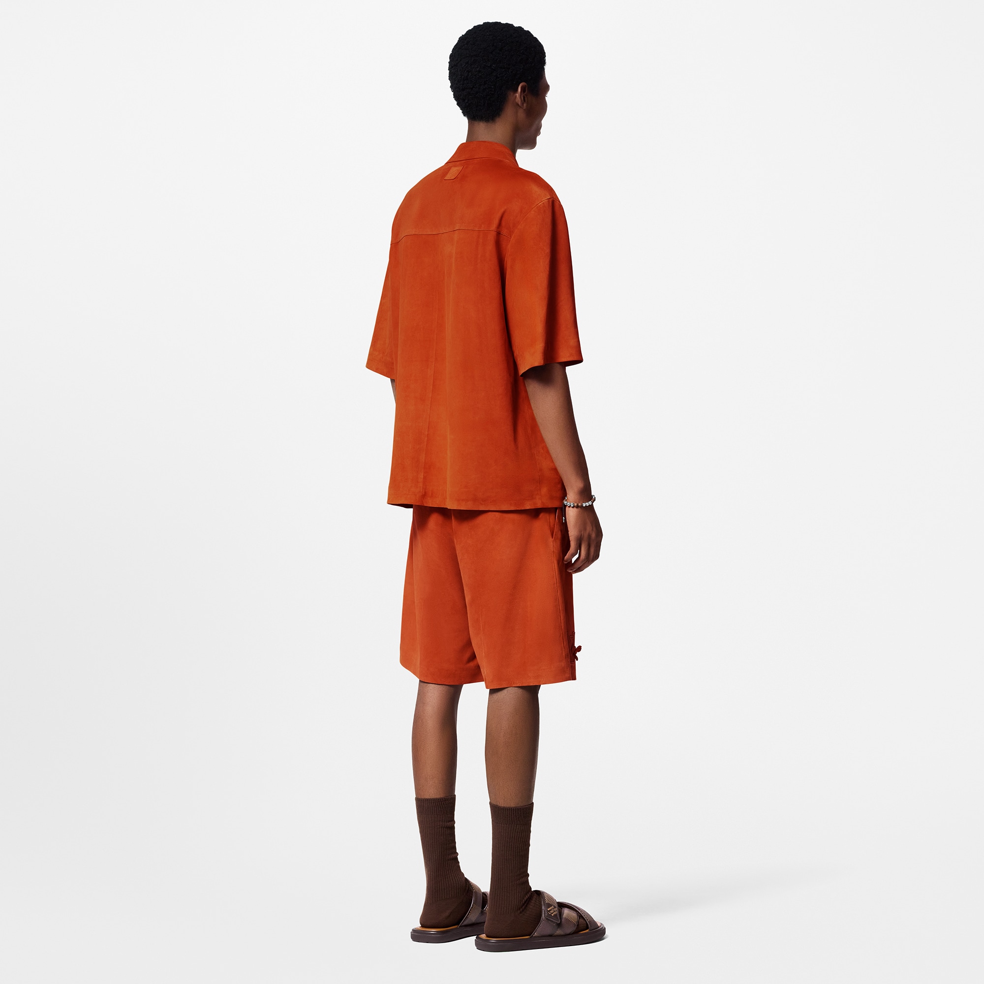 Shorts im Maßkonfektions-Stil aus Veloursleder mit Verzierungen  Herren Ready to Wear Hosen | LOUIS VUITTON (Zoom)
