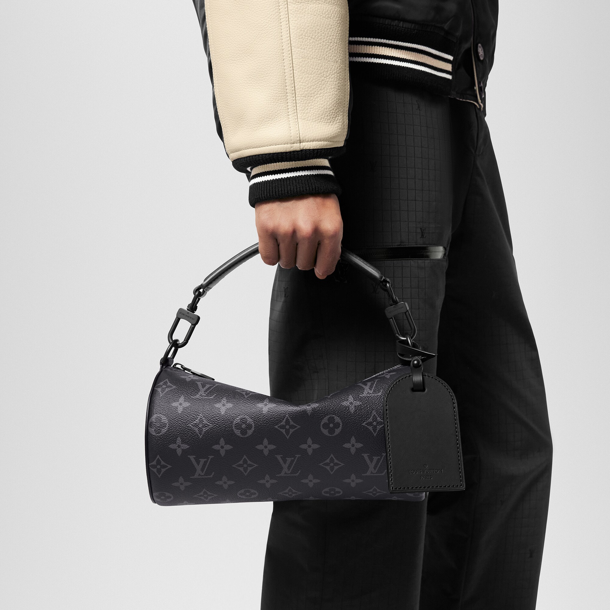 Soft Polochon PM Monogram Eclipse - Taschen M46796 | LOUIS VUITTON 