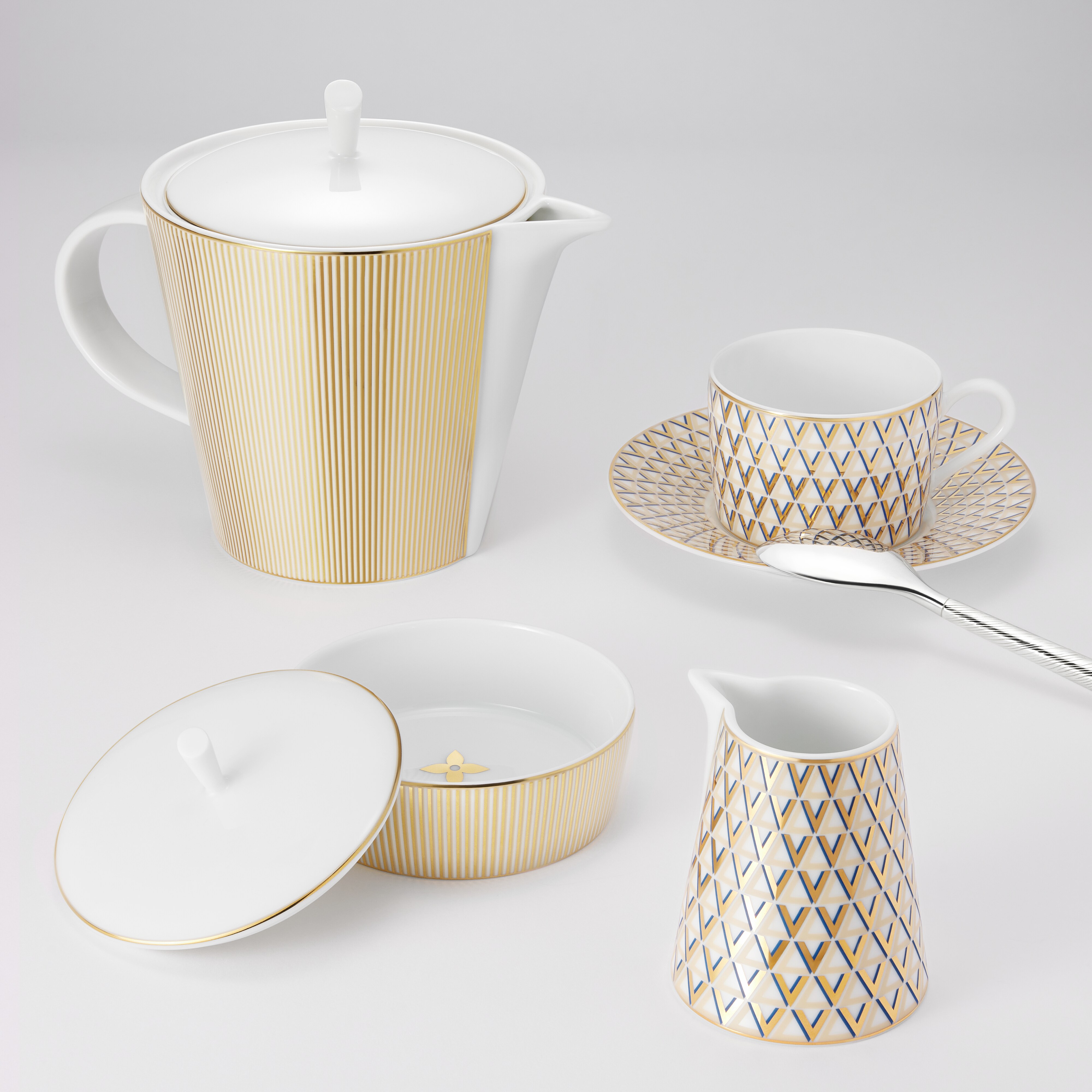 Splendor Milchkännchen  Trunks, Reisen und Wohnen Wohnen und Art of Dining Art of Dining | LOUIS VUITTON (Zoom)