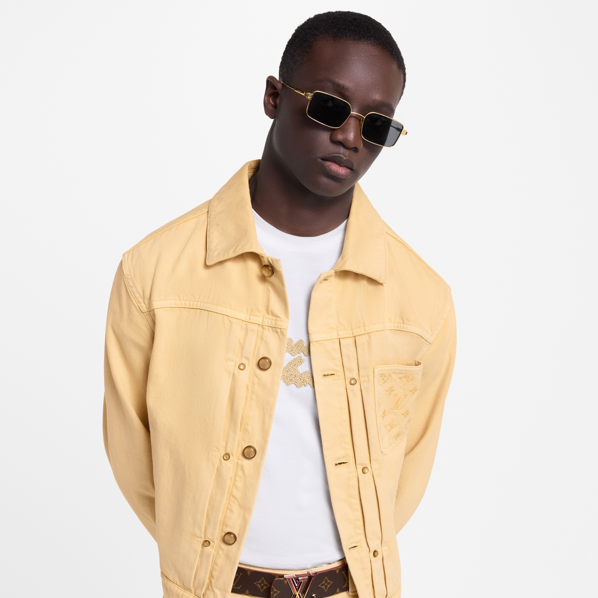 Stückgefärbte Jacke im Trucker-Stil aus Denim Type II  Herren Ready to Wear Jacken und Mäntel | LOUIS VUITTON (Zoom)