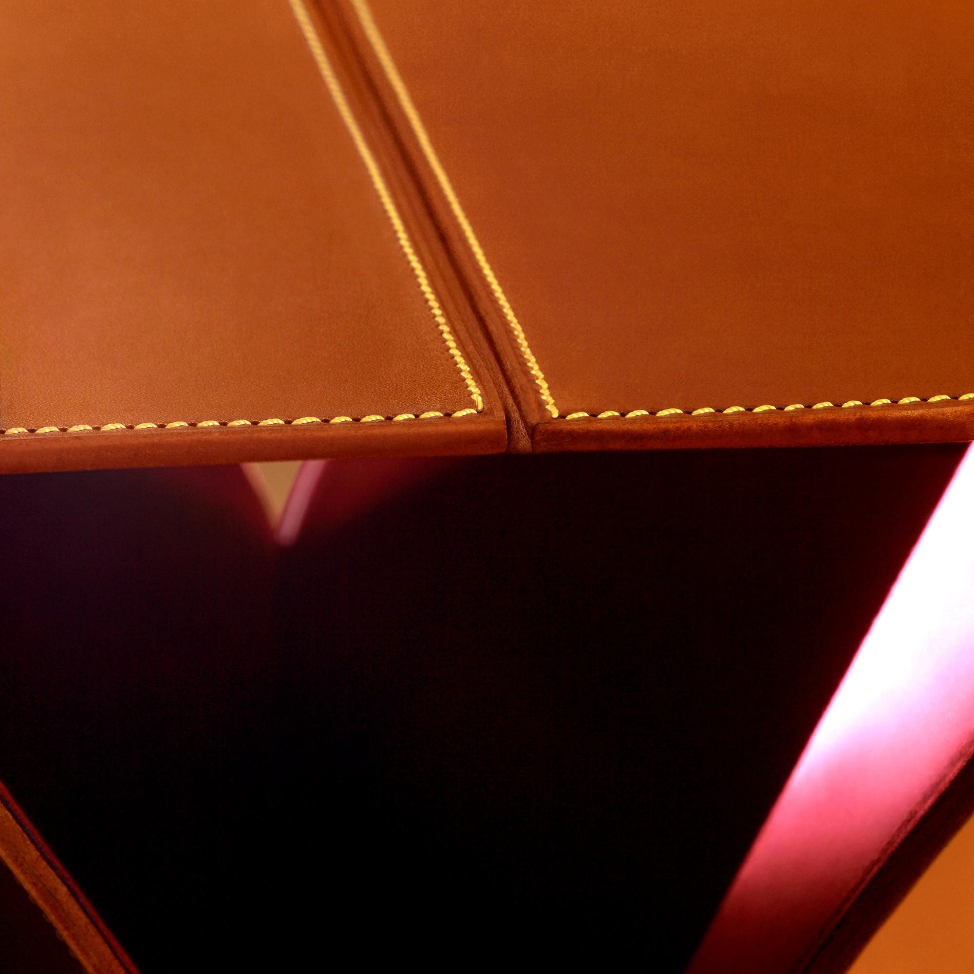 Stuhl von Atelier Oï  Trunks, Reisen und Wohnen Wohnen und Art of Dining Designmöbel | LOUIS VUITTON (Zoom)