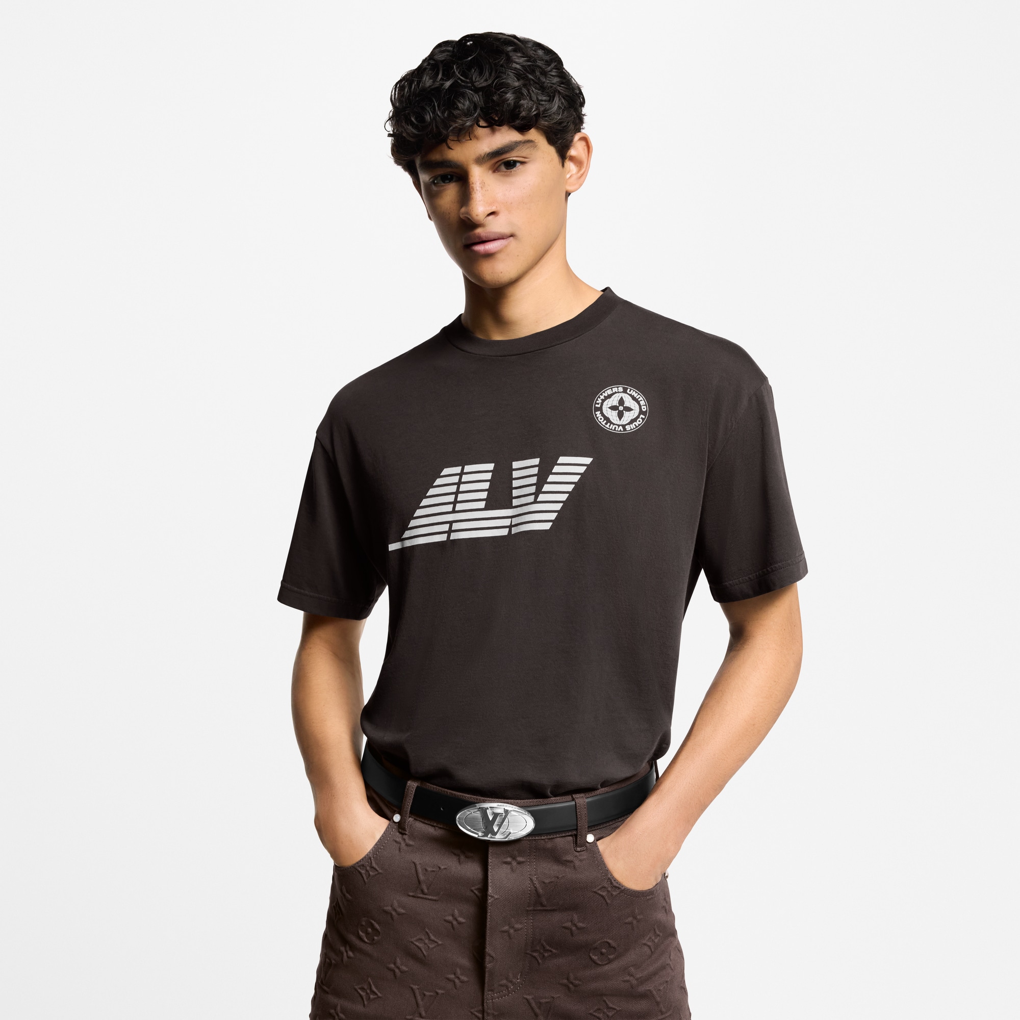 T-Shirt aus Baumwolle mit verwaschener Optik und Motiv  Herren Ready to Wear T-Shirts und Poloshirts | LOUIS VUITTON (Zoom)