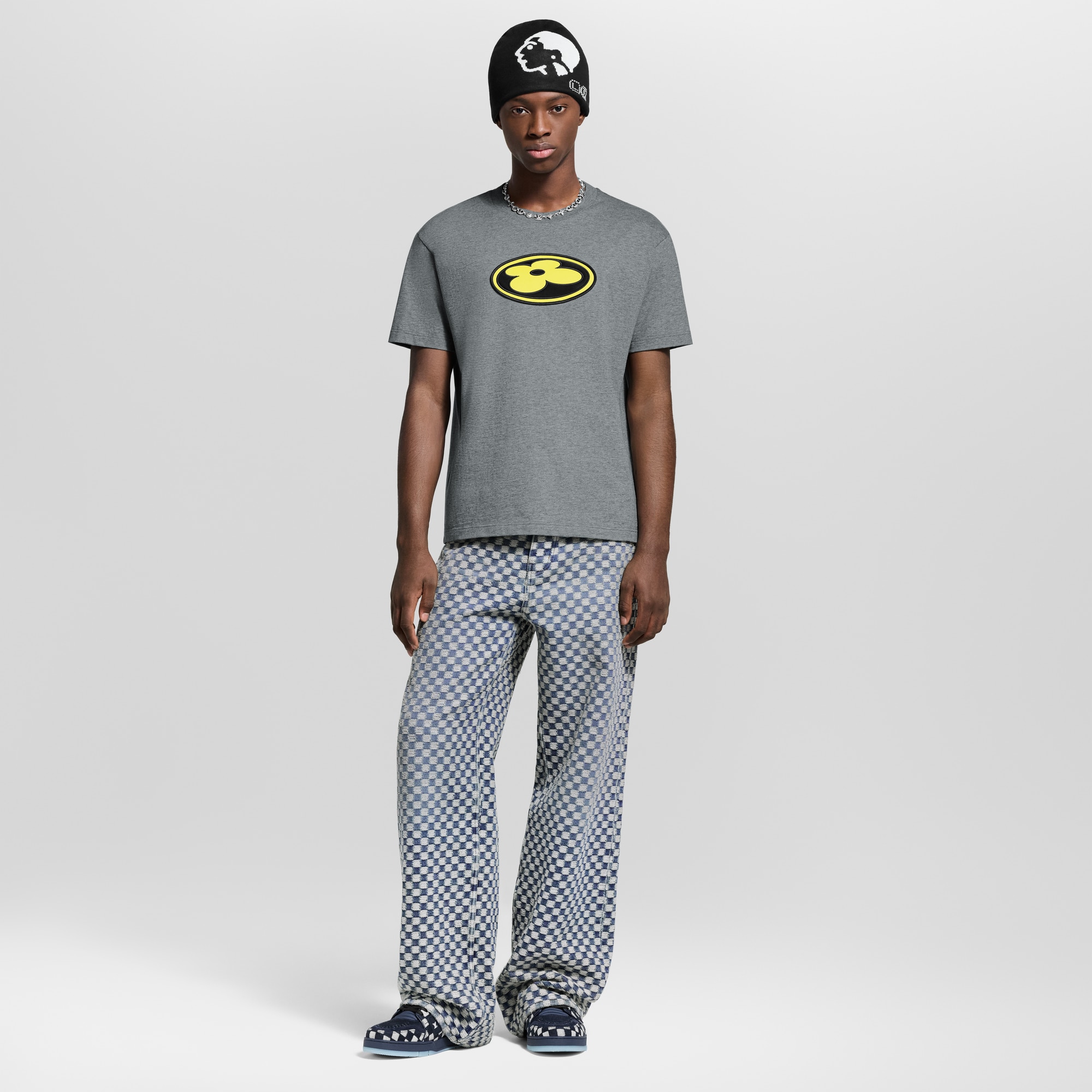 T-Shirt mit grafischem Aufnäher  Herren Ready to Wear T-Shirts und Poloshirts | LOUIS VUITTON (Zoom)