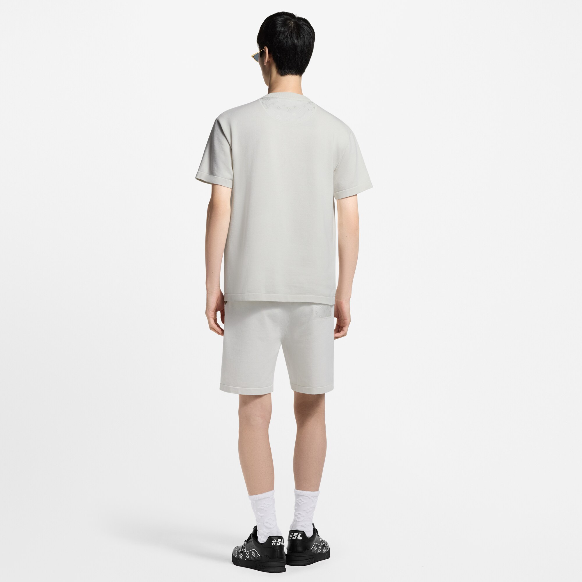 T-Shirt mit Monogram-Details auf Einsätzen aus Nylon  Herren Ready to Wear T-Shirts und Poloshirts | LOUIS VUITTON (Zoom)