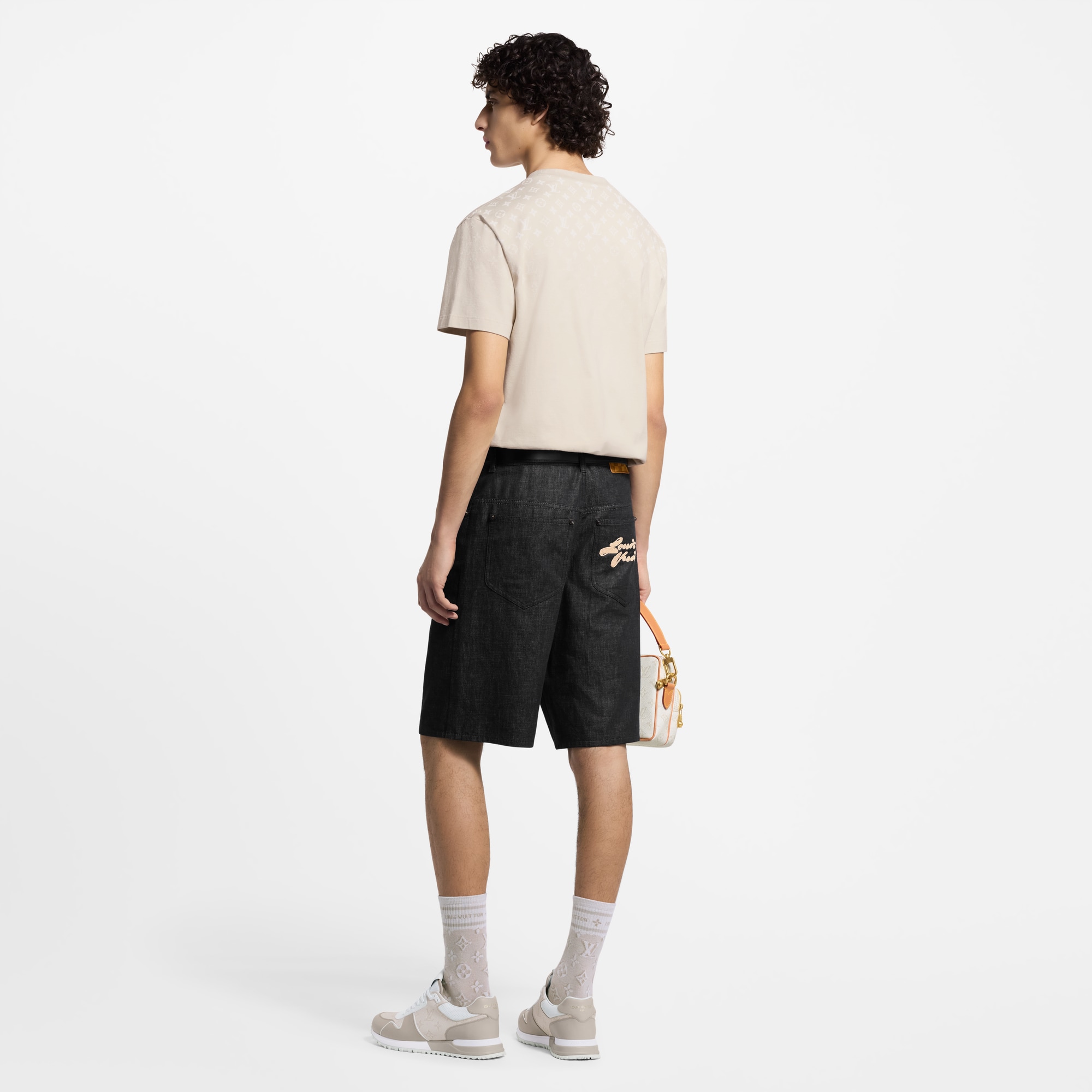 T-Shirt mit Monogram Gradient-Motiv  Herren Ready to Wear T-Shirts und Poloshirts | LOUIS VUITTON (Zoom)