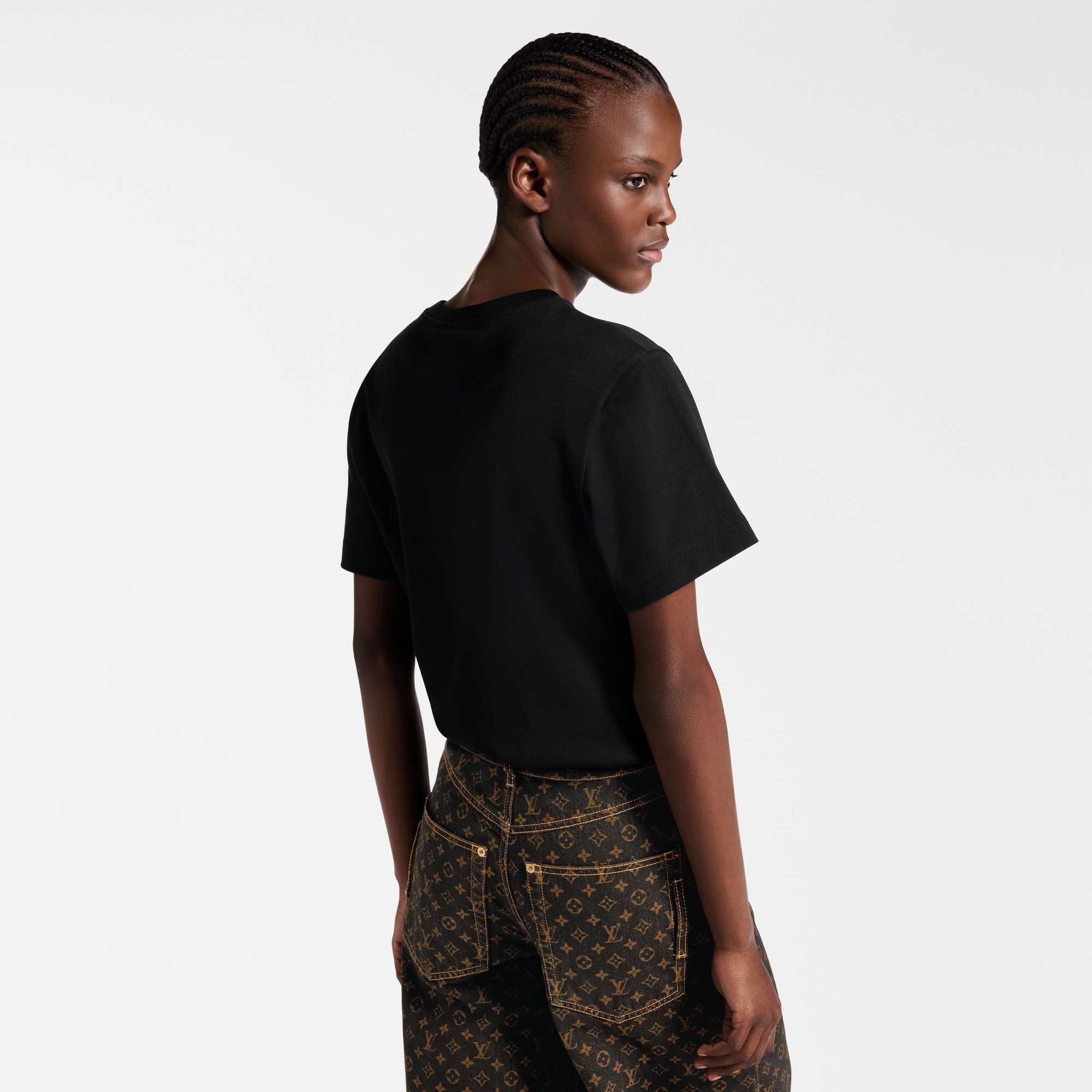 T-Shirt mit Signatur auf der Tasche  Damen Ready to Wear Tops | LOUIS VUITTON (Zoom)