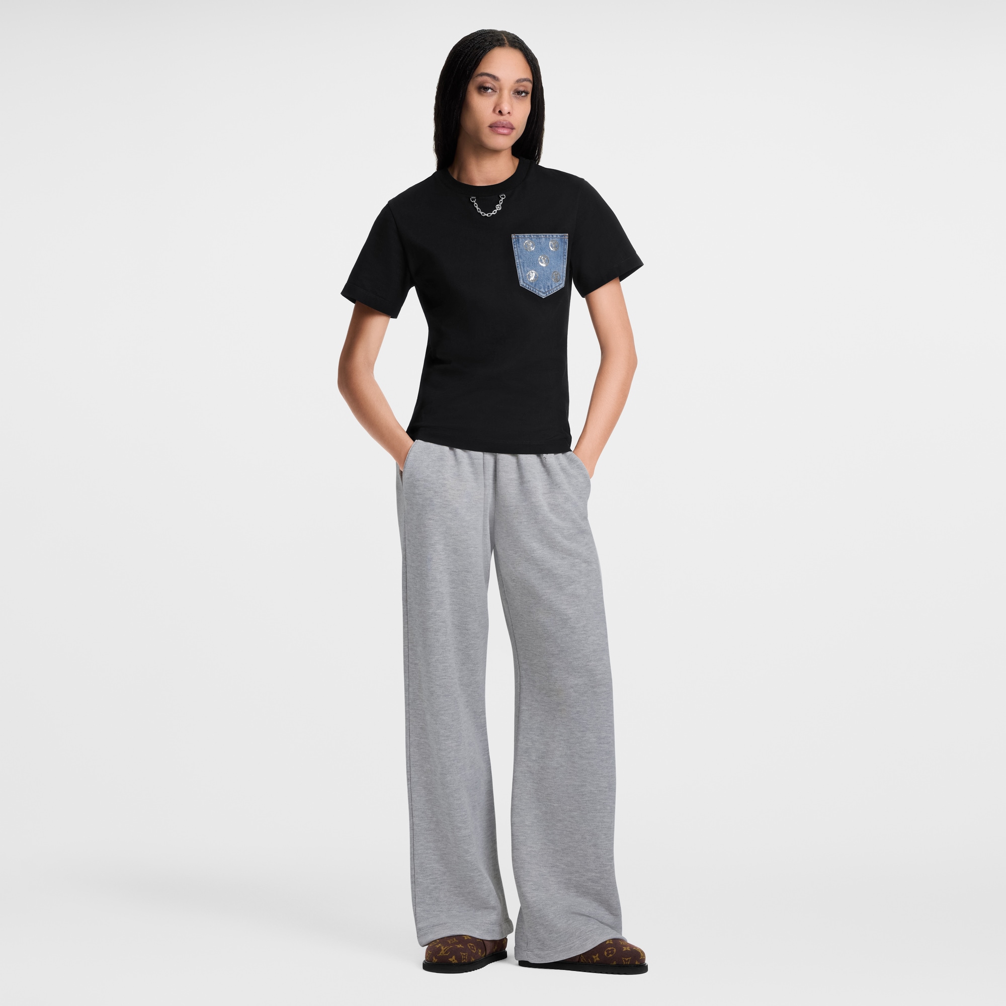 T-Shirt mit Signatur auf der Tasche  Damen Ready to Wear Tops | LOUIS VUITTON (Zoom)