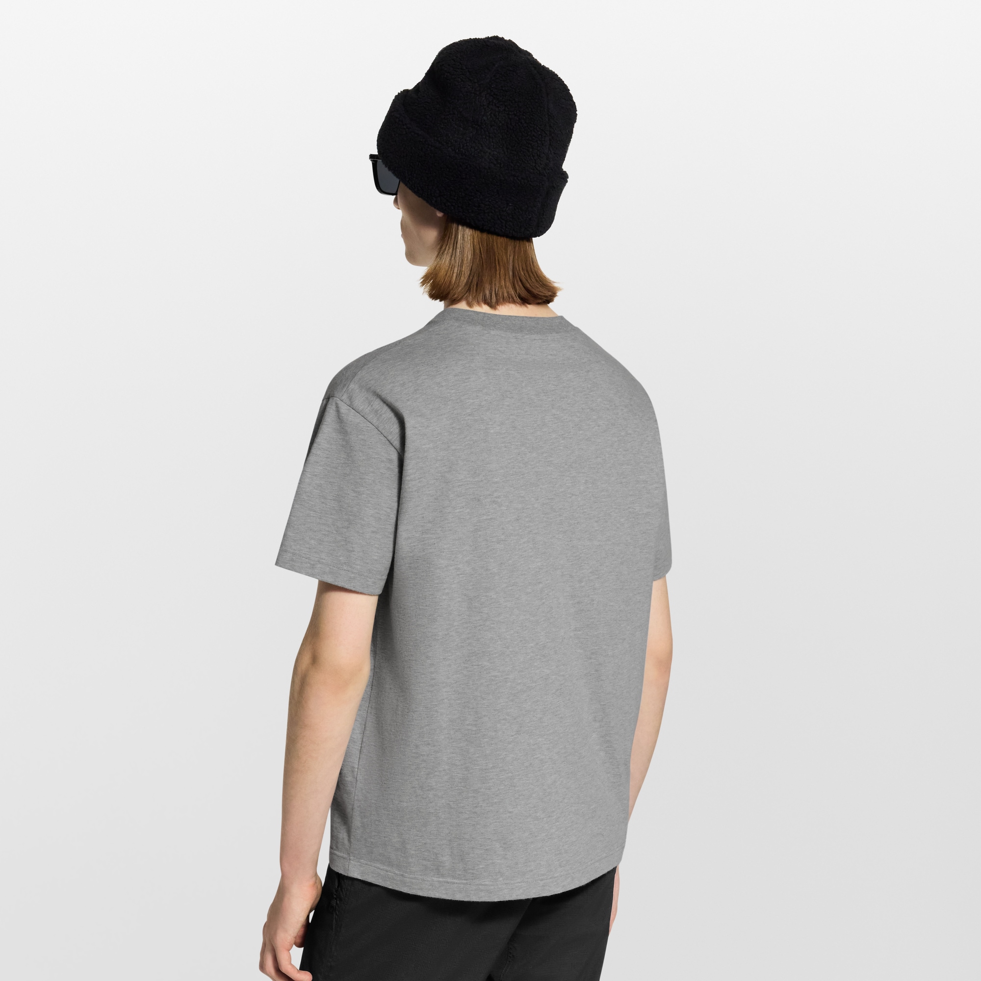 T-Shirt mit Signatur-Aufnähern  Herren Ready to Wear T-Shirts und Poloshirts | LOUIS VUITTON (Zoom)