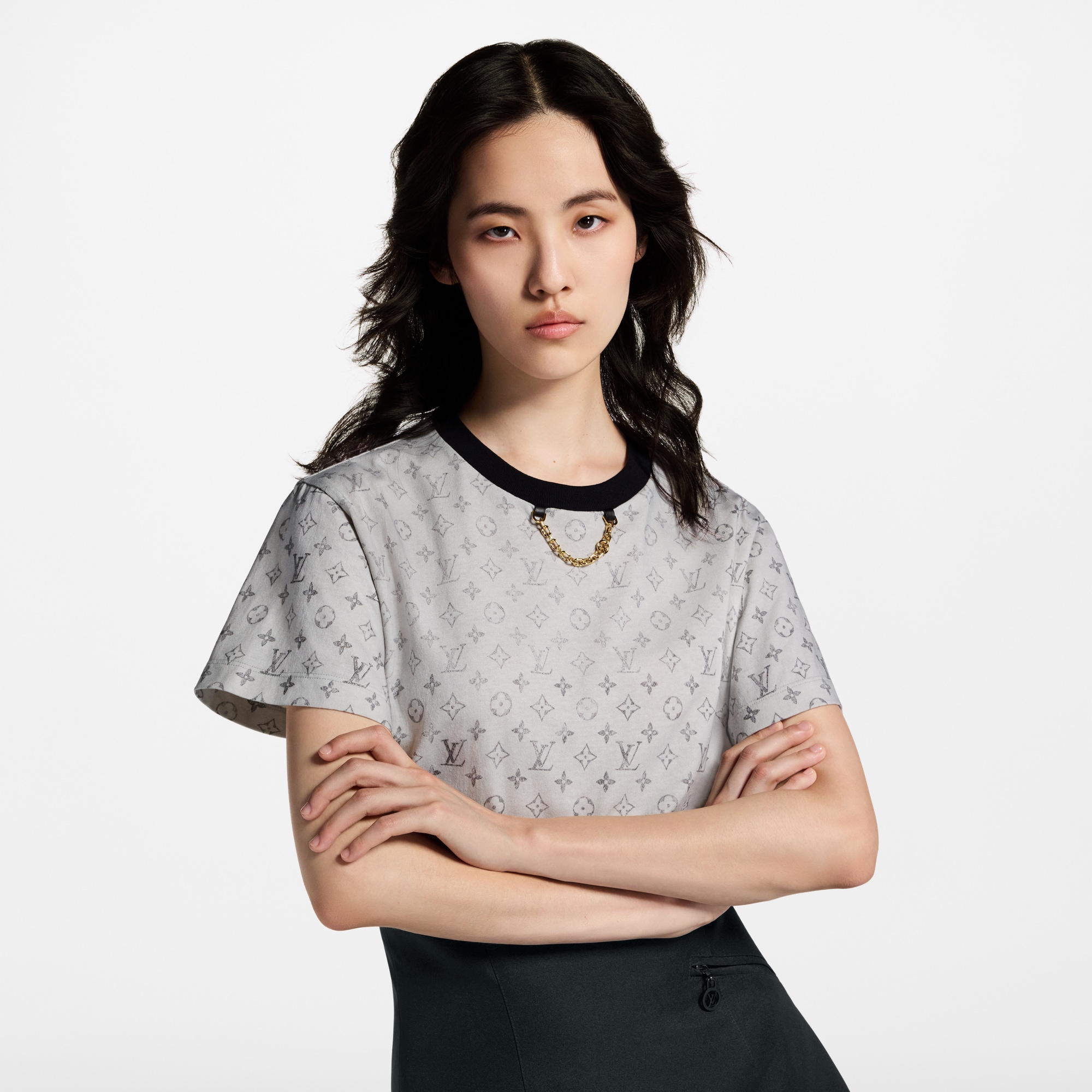 T-Shirt mit verwaschenem Monogram-Motiv  Damen Ready to Wear Tops | LOUIS VUITTON (Zoom)
