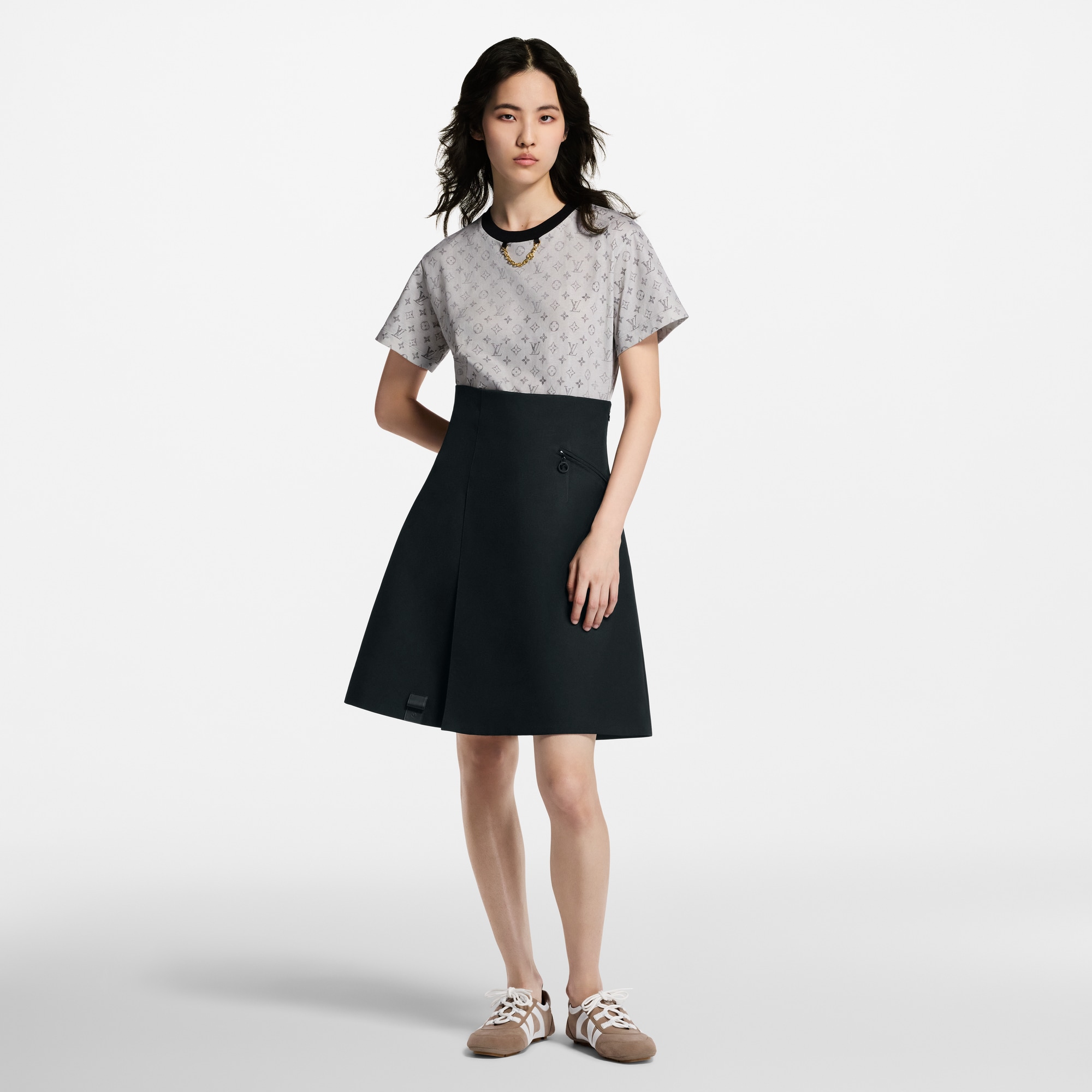T-Shirt mit verwaschenem Monogram-Motiv  Damen Ready to Wear Tops | LOUIS VUITTON (Zoom)