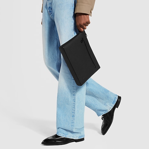 Takeoff Pouch cropped worn view