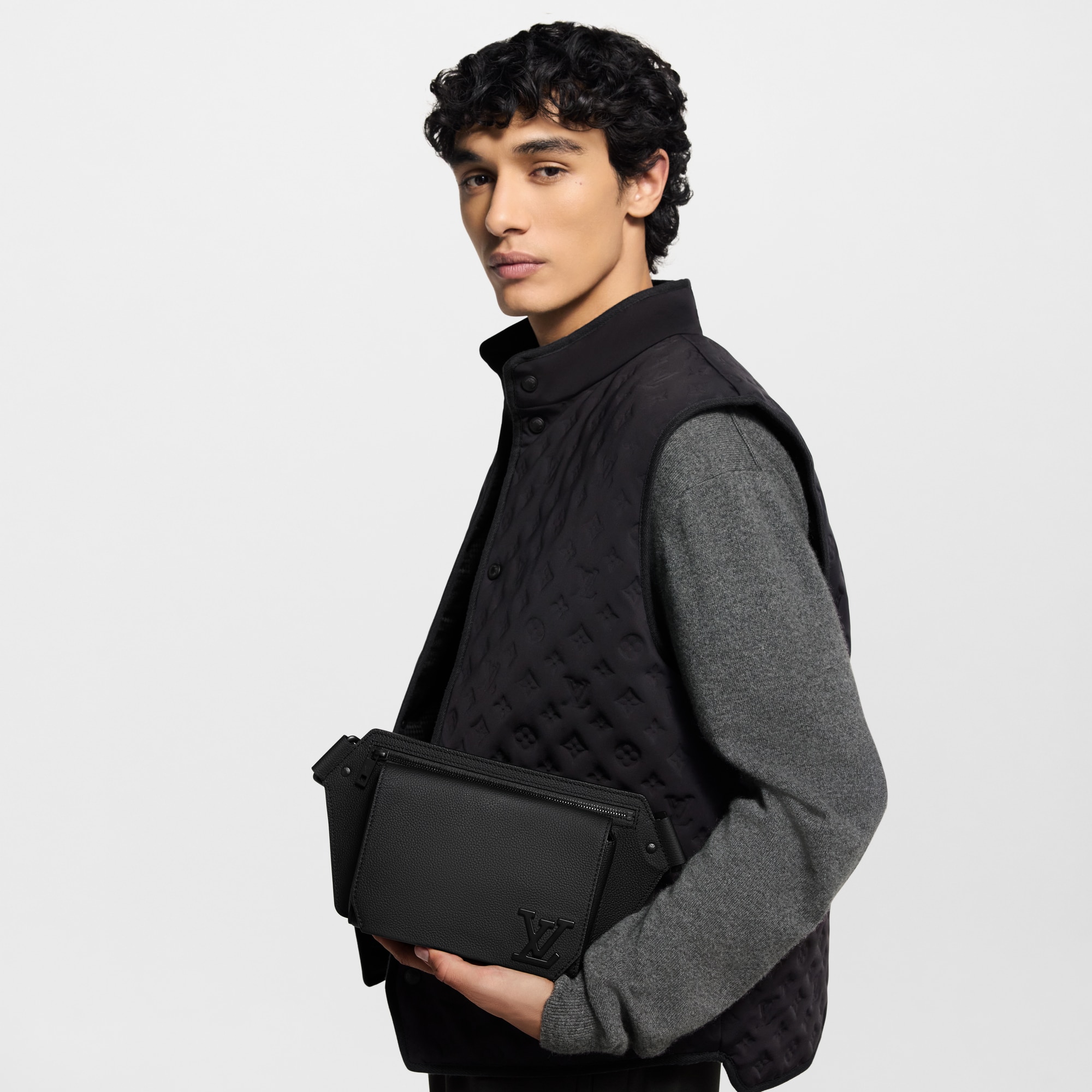 Takeoff Sling Bag LV Aerogram Herren Taschen All Collections | LOUIS VUITTON (Zoom)