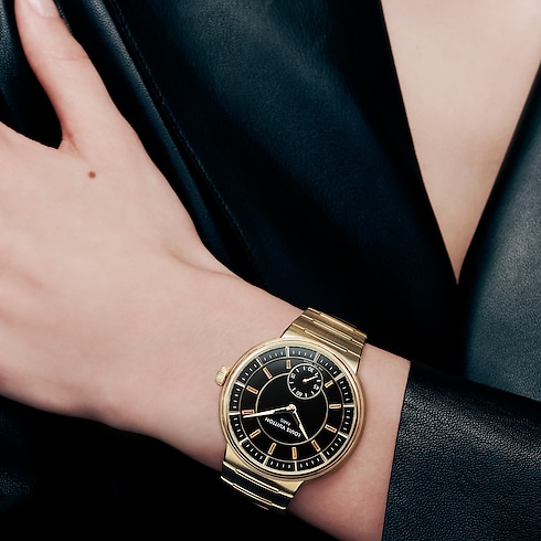 Tambour, Automatikuhrwerk, 40 mm, Gelbgold, Onyx, Saphire Uhren Alle Uhren } | LOUIS VUITTON (Zoom)