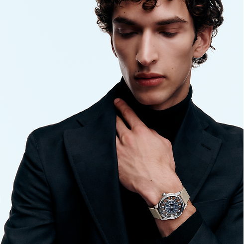 Tambour Taiko Spin Time Air, Automatikuhrwerk, 42,5 mm, Weißgold Uhren Alle Uhren } | LOUIS VUITTON (Zoom)