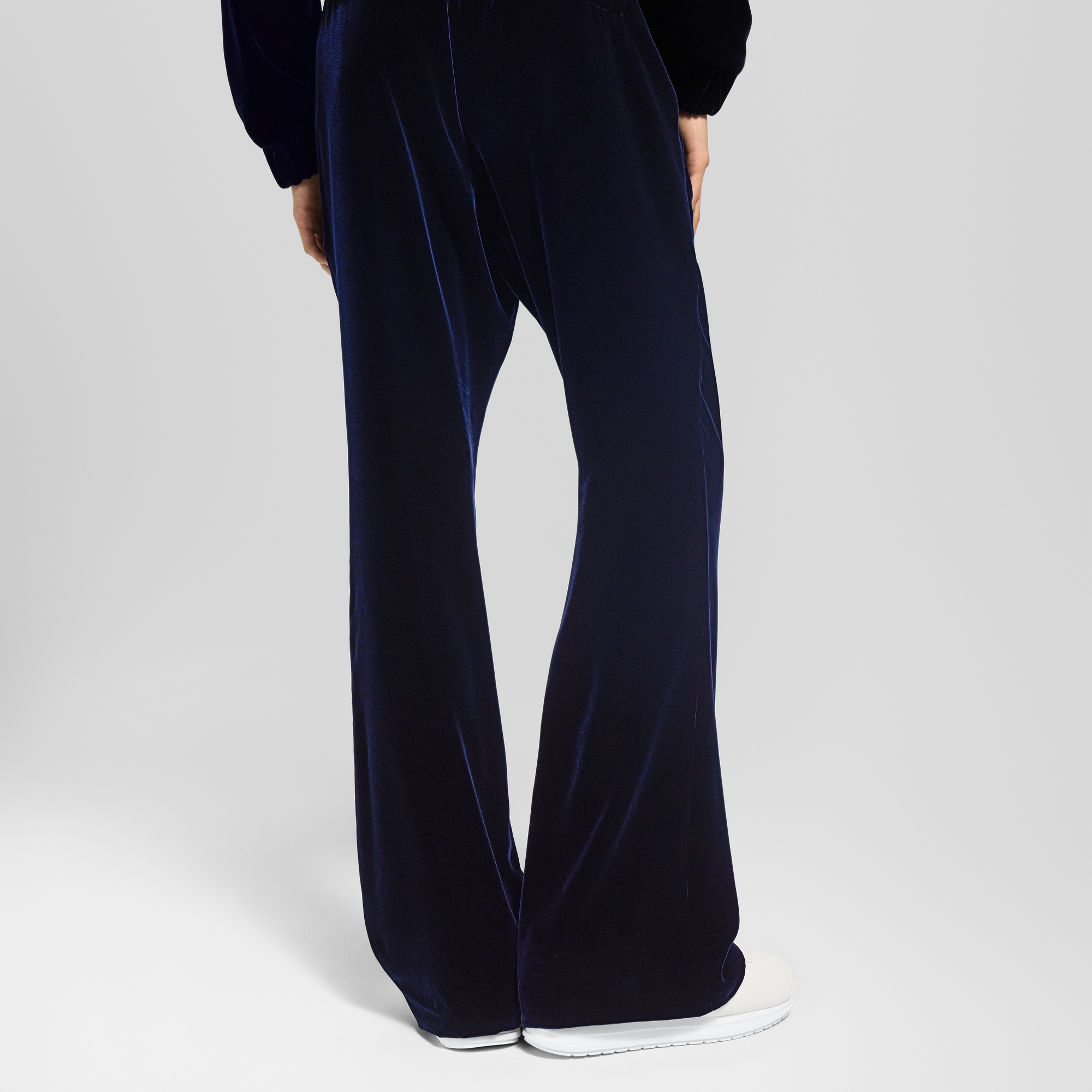 Trainingshose aus Seide und Samt  Herren Ready to Wear Hosen | LOUIS VUITTON (Zoom)