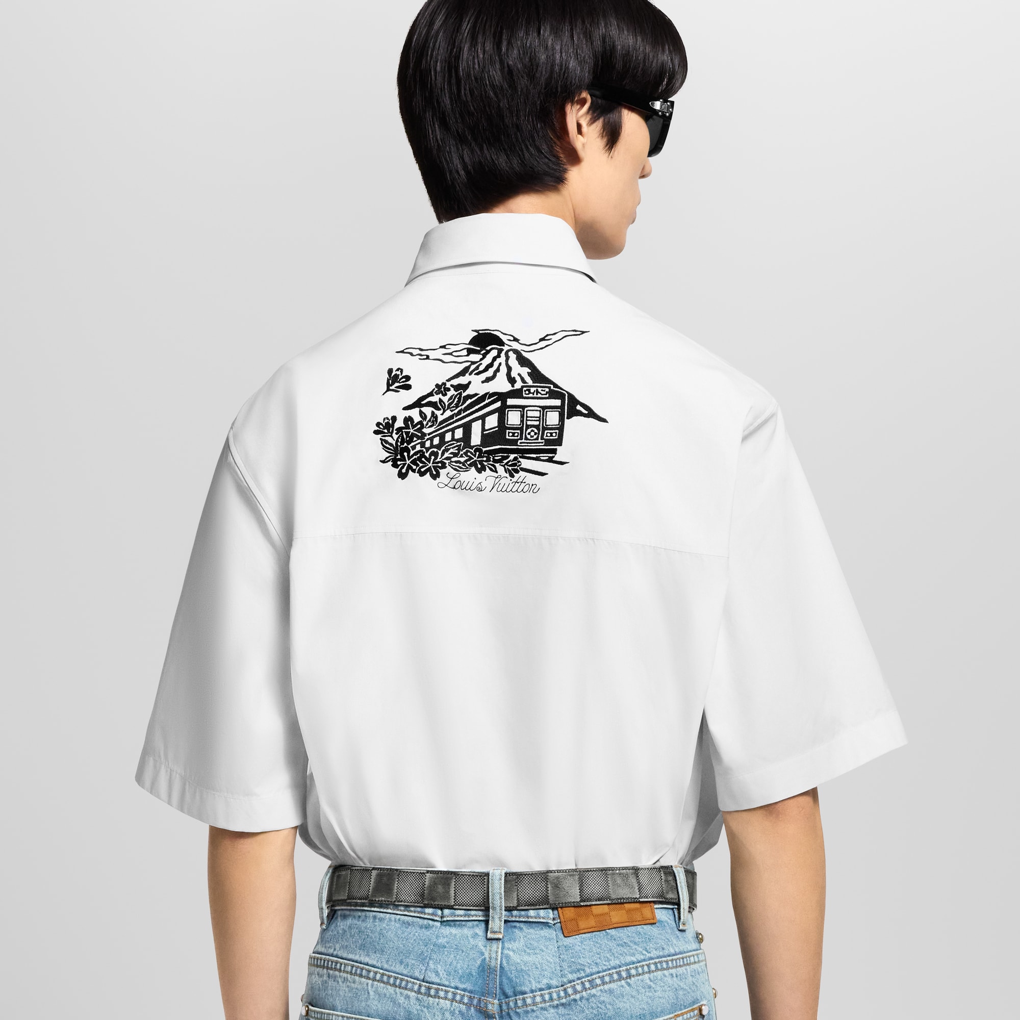 Verziertes Kurzarm-Hemd  Herren Ready to Wear Hemden | LOUIS VUITTON (Zoom)