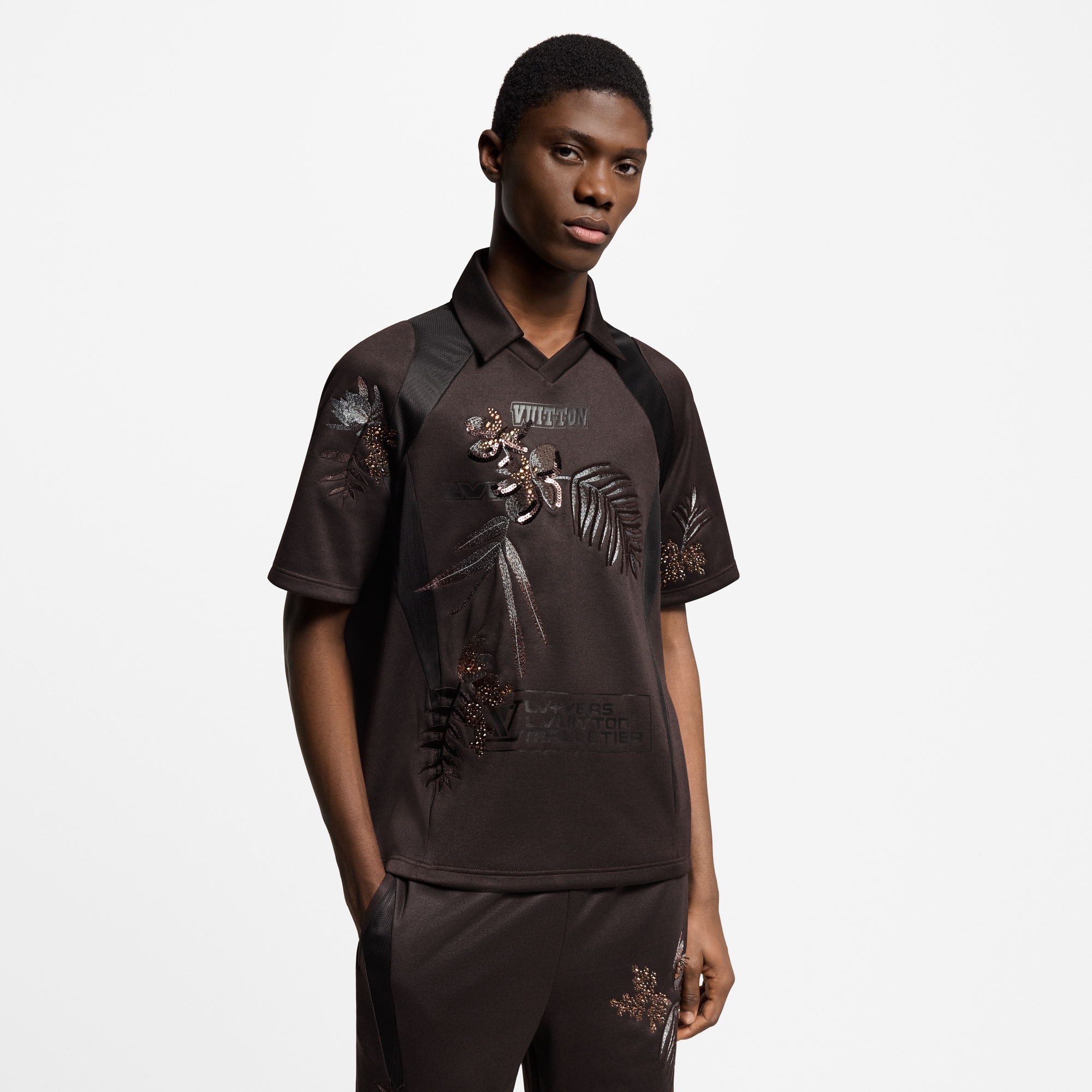 Verziertes T-Shirt aus Jersey  Herren Ready to Wear T-Shirts und Poloshirts | LOUIS VUITTON (Zoom)