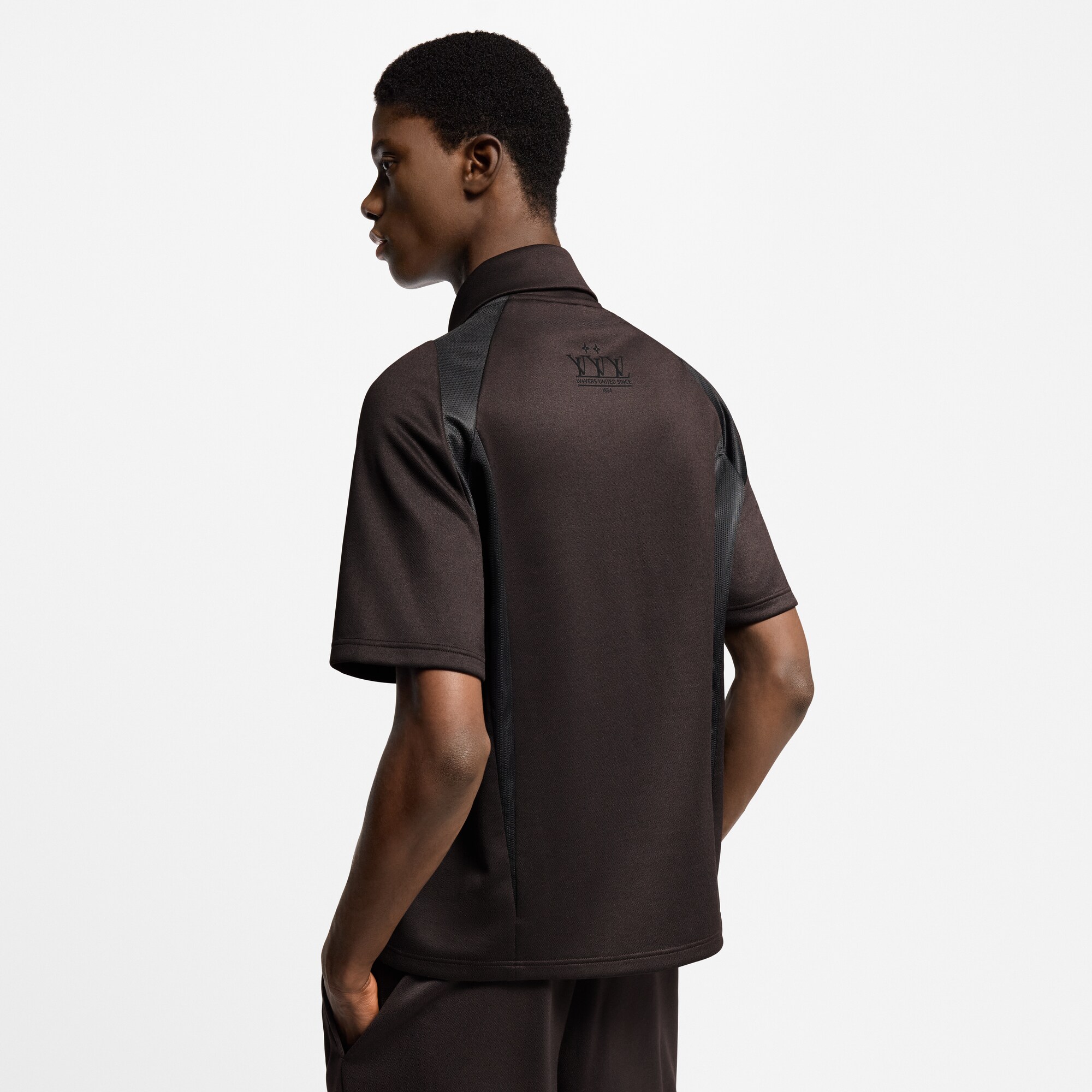 Verziertes T-Shirt aus Jersey  Herren Ready to Wear T-Shirts und Poloshirts | LOUIS VUITTON (Zoom)
