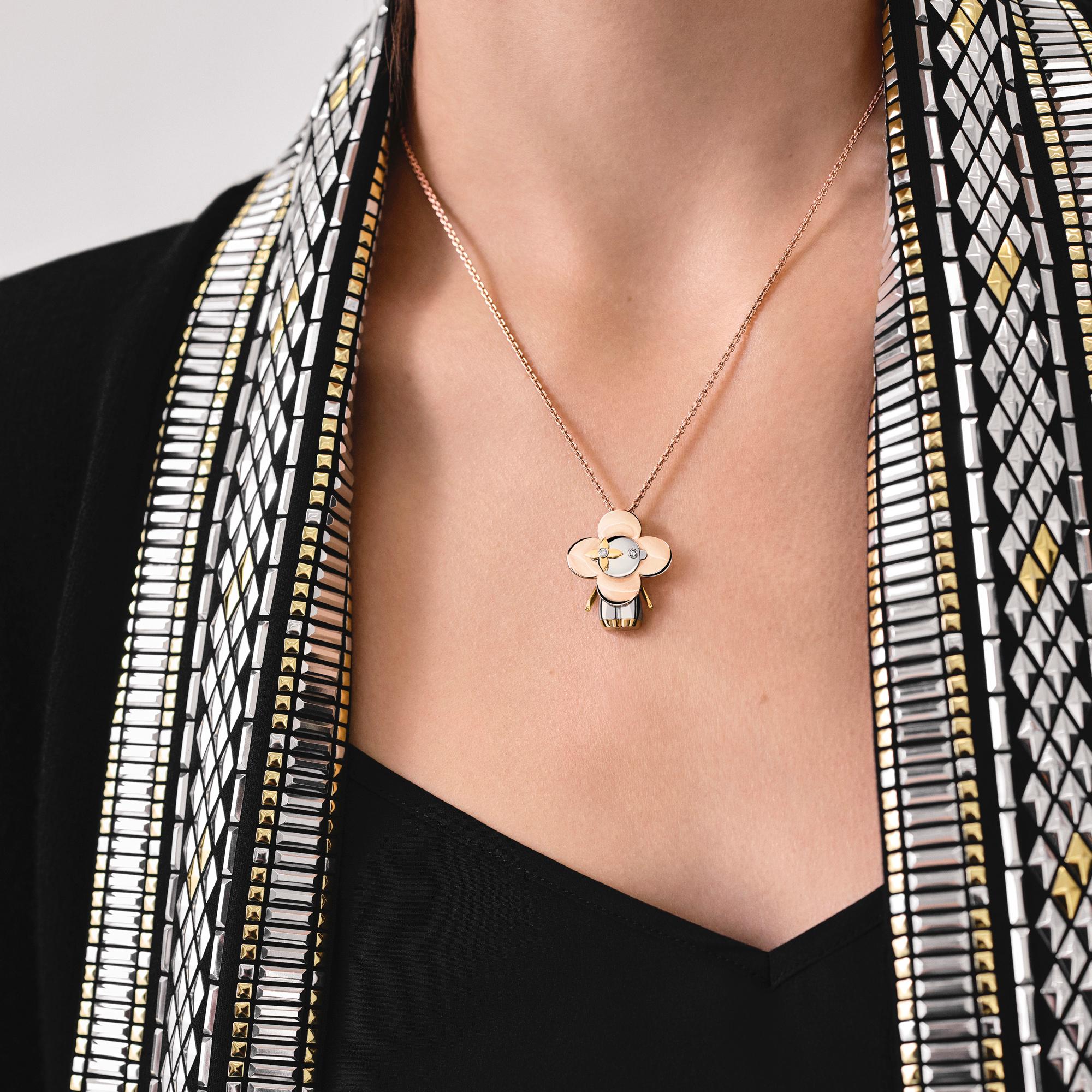 Vivienne Anhänger, drei Goldarten und Diamanten  Schmuck Kategorien Halsketten und Anhänger | LOUIS VUITTON (Zoom)