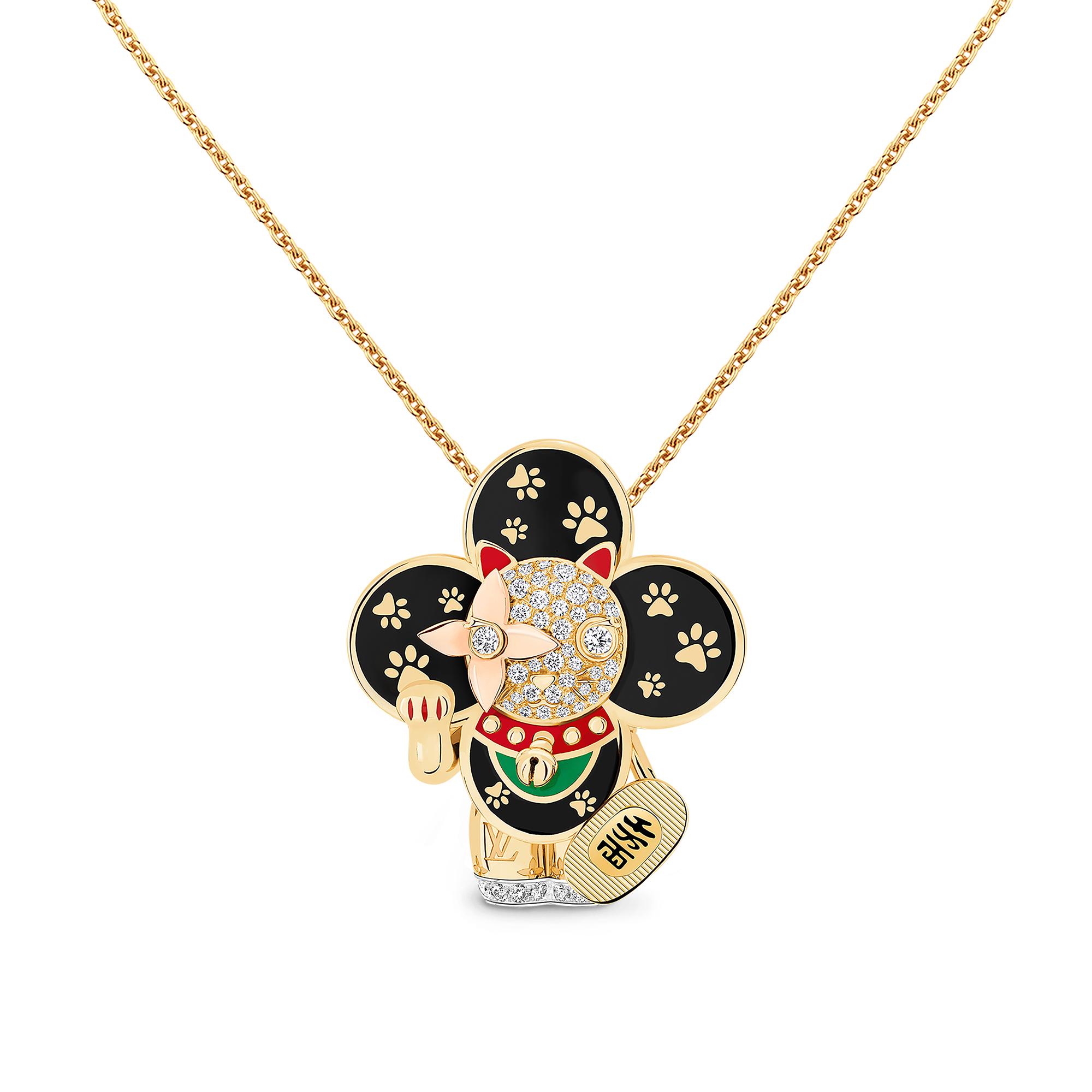 Vivienne Maneki Neko Anhänger mit Halskette, 3 Goldarten, Lack & Diamanten  Schmuck Kategorien Halsketten und Anhänger | LOUIS VUITTON (Zoom)