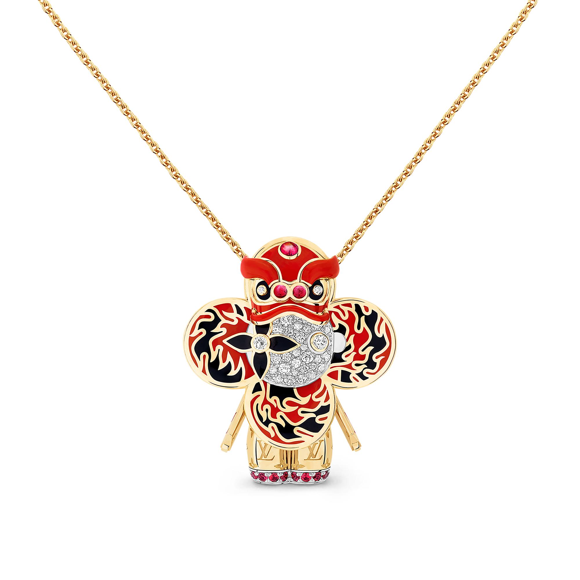 Vivienne roter Lion Dance Anhänger mit Halskette, Gelbgold, Weißgold, Lack, Diamanten & farbigen Edelsteine  Schmuck Kategorien Halsketten und Anhänger | LOUIS VUITTON (Zoom)