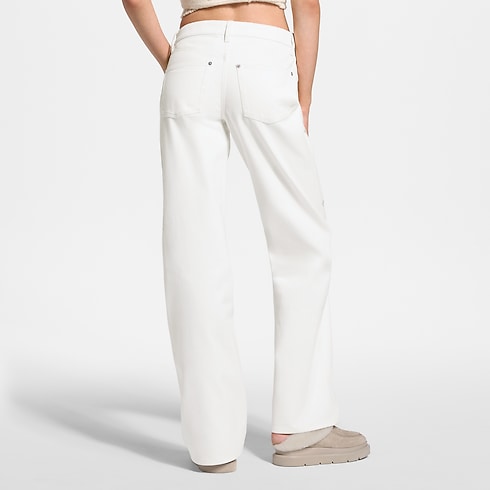 Weit geschnittene Jeans mit Signaturen und Pailletten cropped worn view
