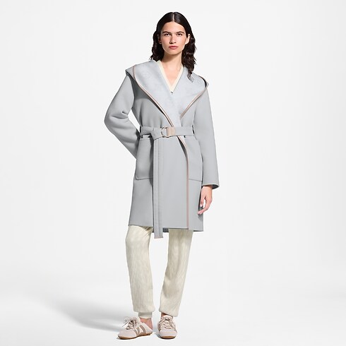 Wickelmantel mit Kapuze und Signatur Damen Ready to Wear Mäntel und Jacken | LOUIS VUITTON (Zoom)