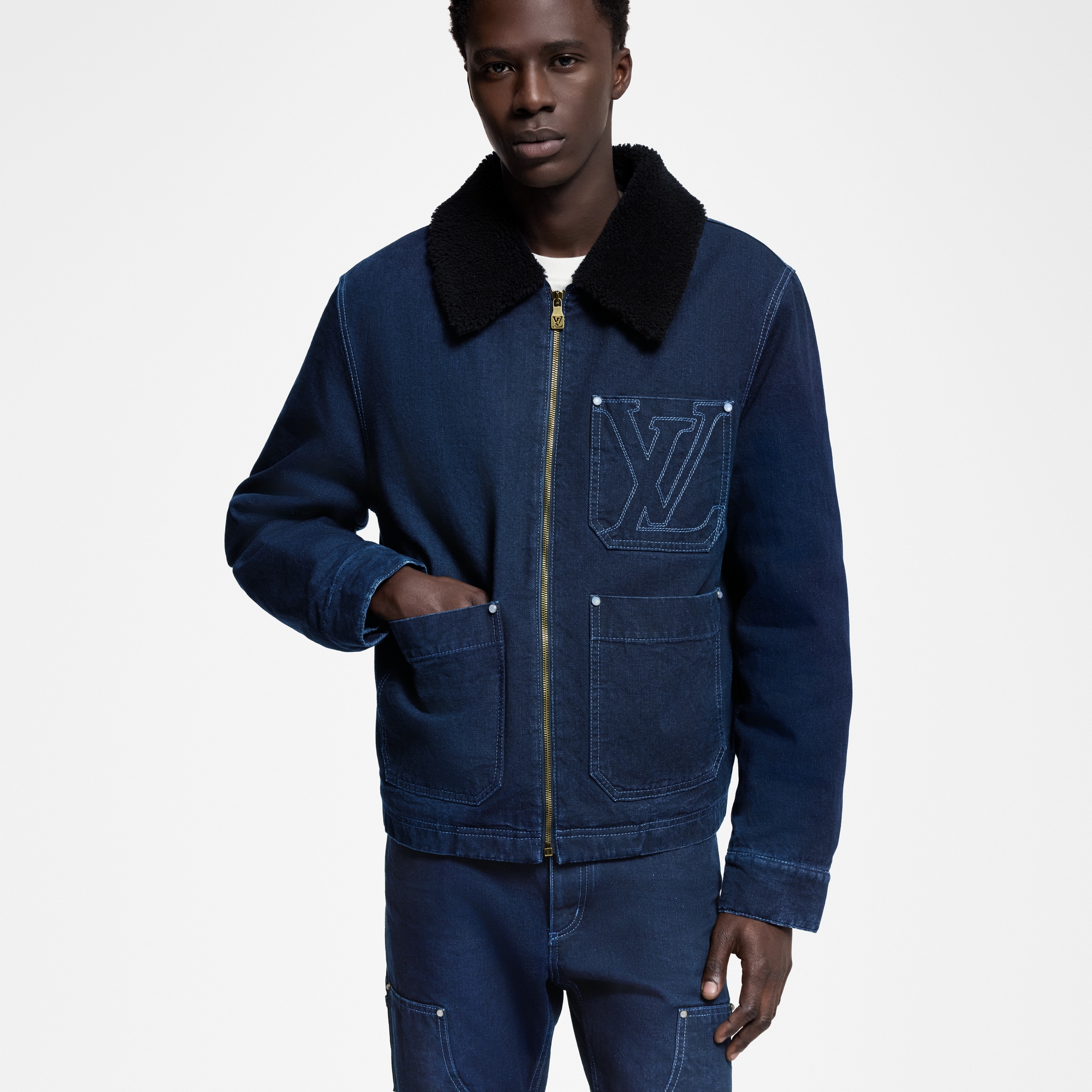 Winterliche Jacke aus Denim im Workwear-Stil  Herren Ready to Wear Jacken und Mäntel | LOUIS VUITTON (Zoom)