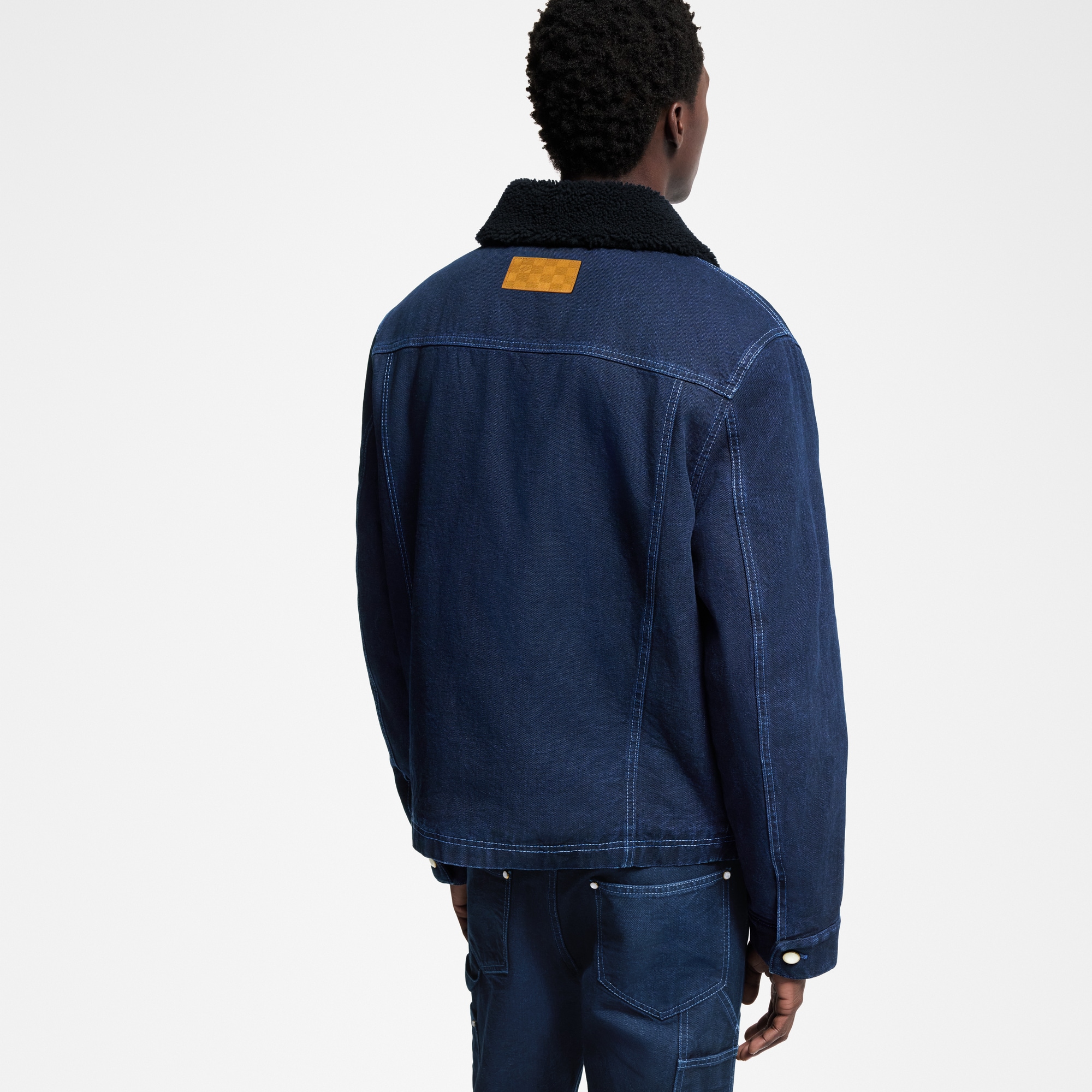 Winterliche Jacke aus Denim im Workwear-Stil  Herren Ready to Wear Jacken und Mäntel | LOUIS VUITTON (Zoom)