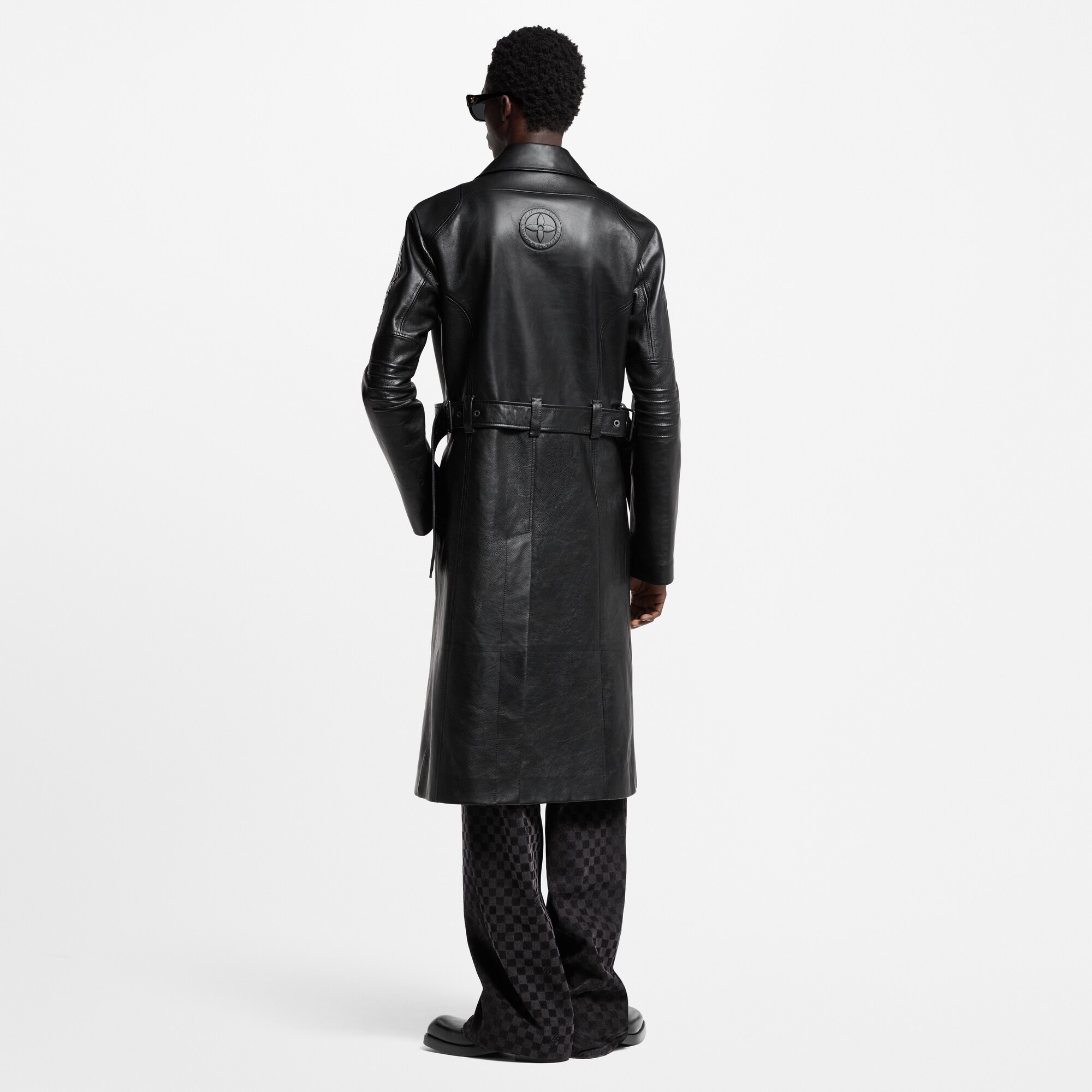 Zweireihiger Mantel aus Leder  Herren Ready to Wear Jacken und Mäntel | LOUIS VUITTON (Zoom)